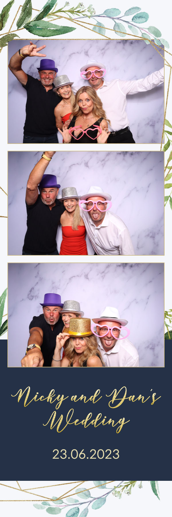Nicky & Dan | View more photos from the event at images.mobile-photo-booth.com/u/MobilePhotoBoothUK/Nicky-Dan