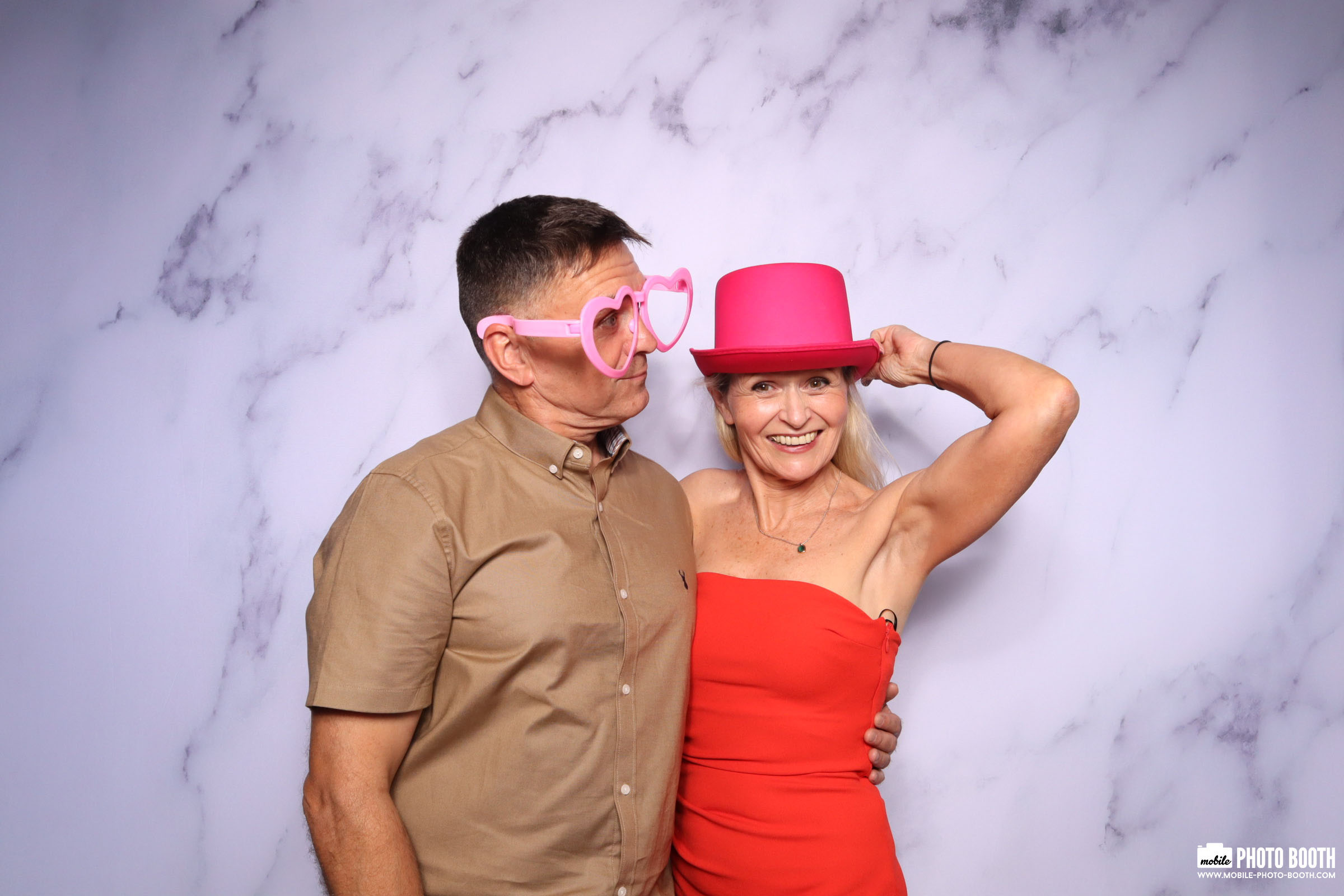 Nicky & Dan | View more photos from the event at images.mobile-photo-booth.com/u/MobilePhotoBoothUK/Nicky-Dan