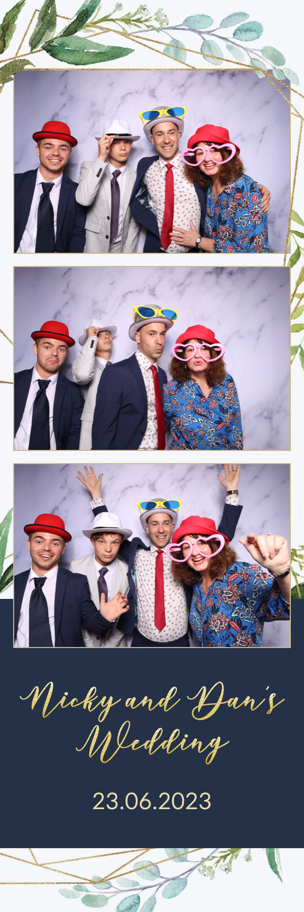 Nicky & Dan | View more photos from the event at images.mobile-photo-booth.com/u/MobilePhotoBoothUK/Nicky-Dan