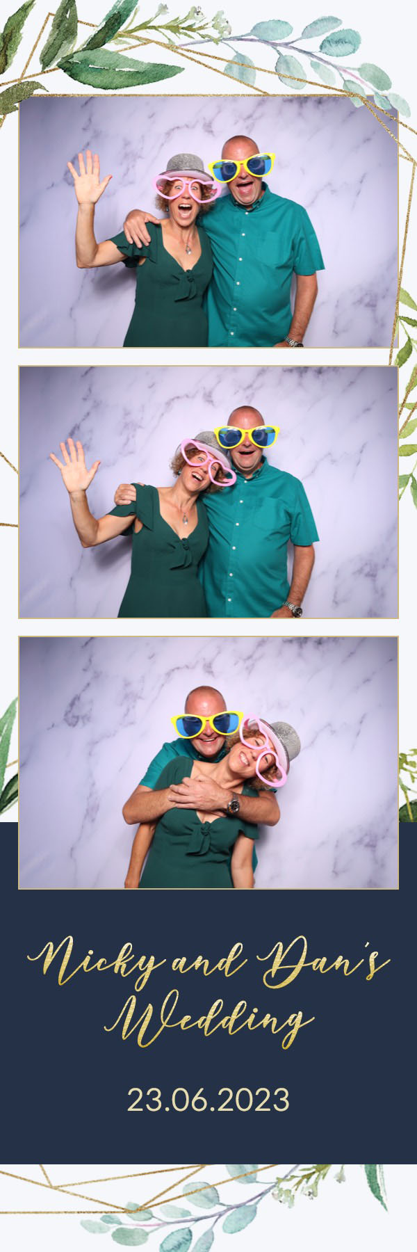 Nicky & Dan | View more photos from the event at images.mobile-photo-booth.com/u/MobilePhotoBoothUK/Nicky-Dan