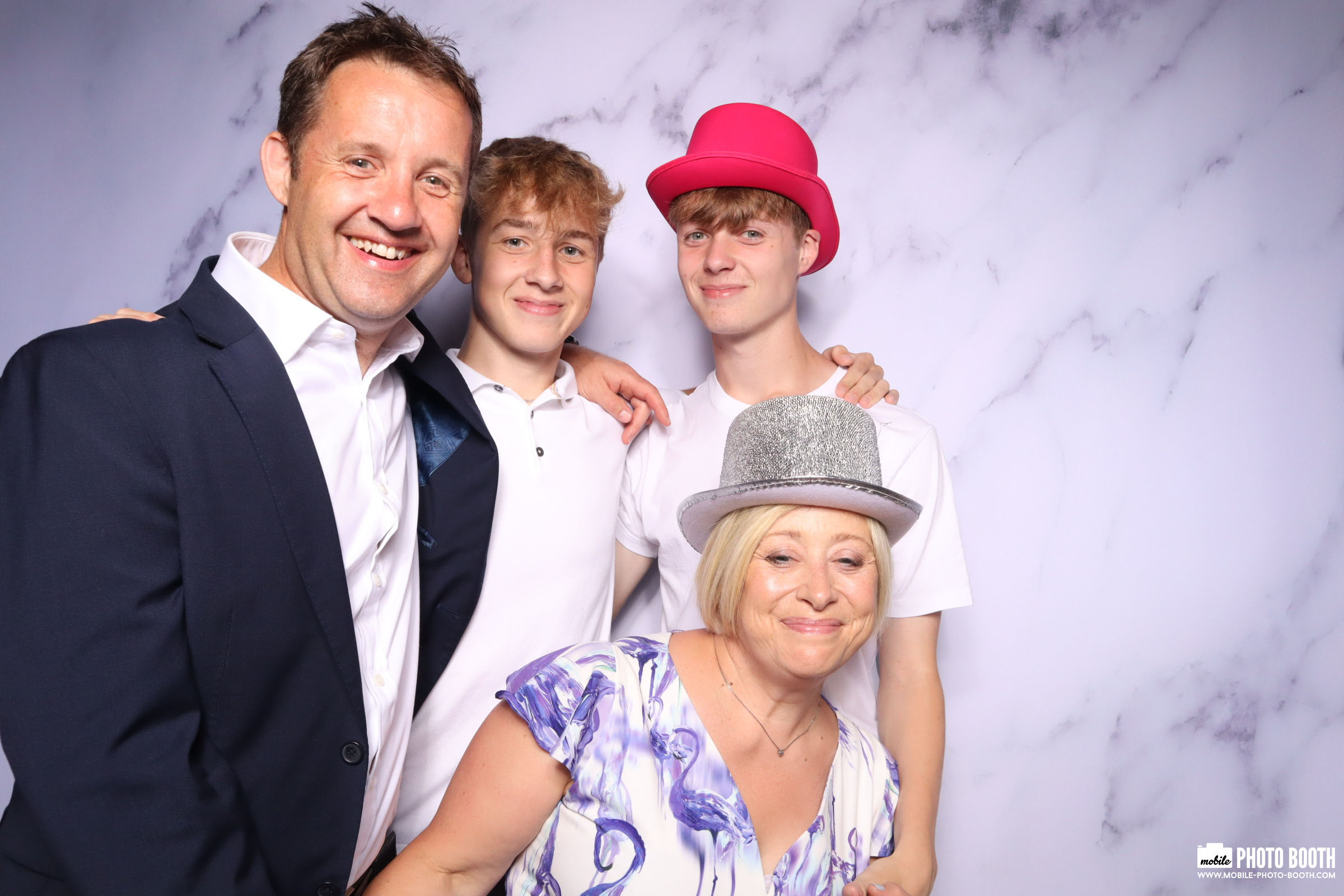 Nicky & Dan | View more photos from the event at images.mobile-photo-booth.com/u/MobilePhotoBoothUK/Nicky-Dan