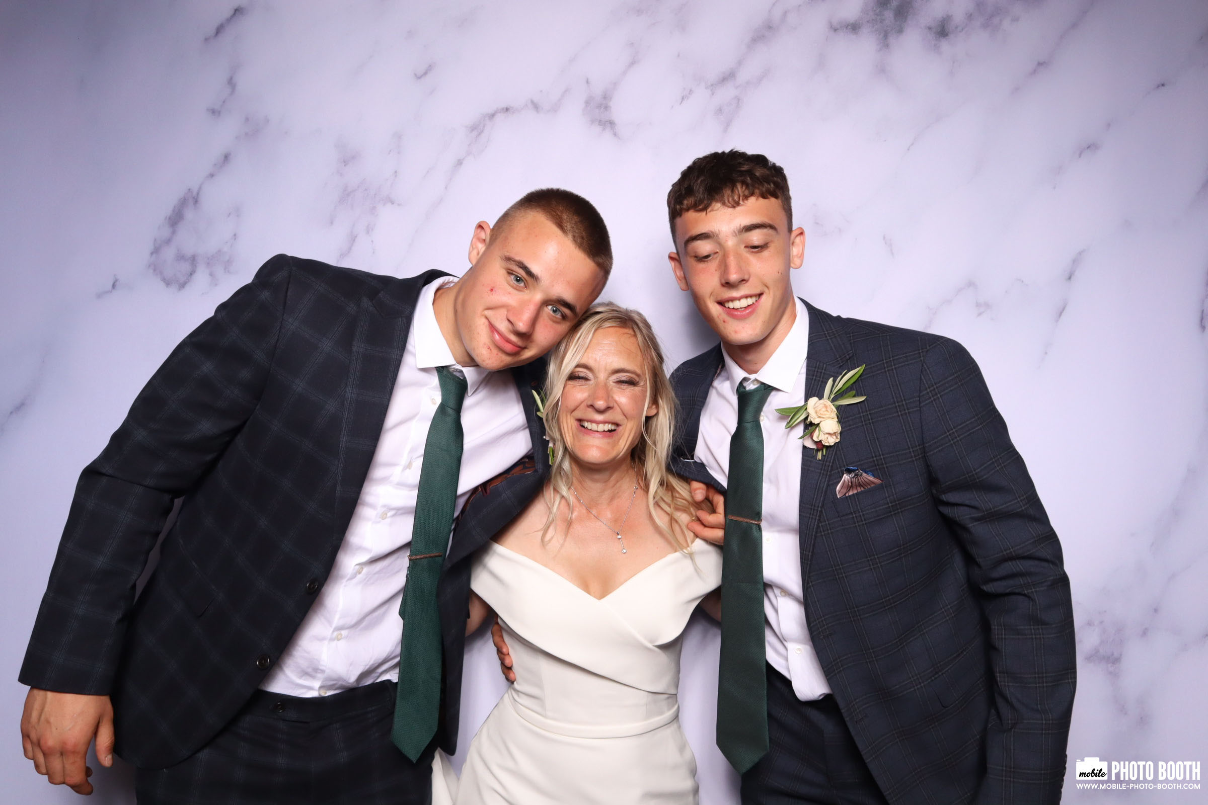 Nicky & Dan | View more photos from the event at images.mobile-photo-booth.com/u/MobilePhotoBoothUK/Nicky-Dan