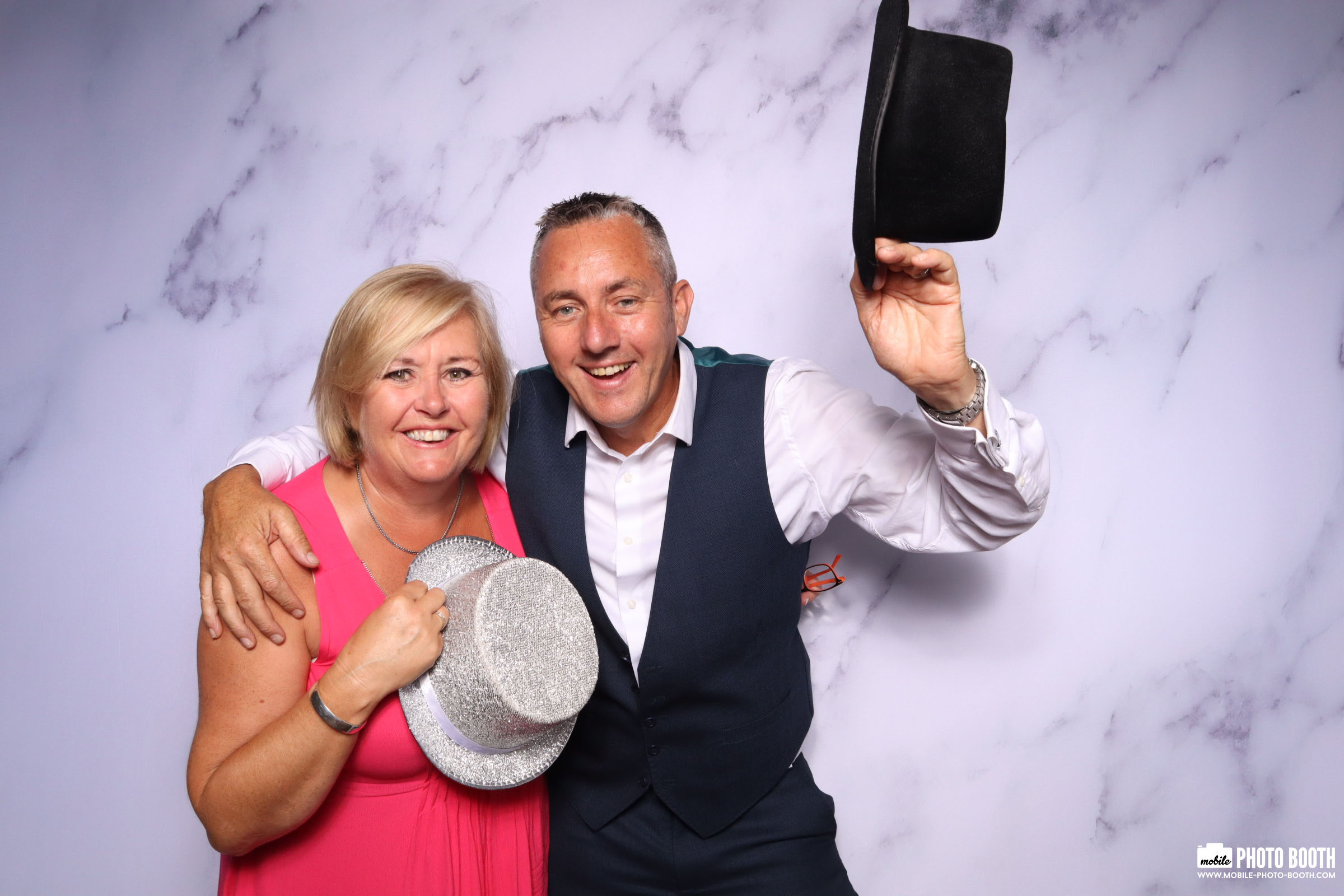 Nicky & Dan | View more photos from the event at images.mobile-photo-booth.com/u/MobilePhotoBoothUK/Nicky-Dan