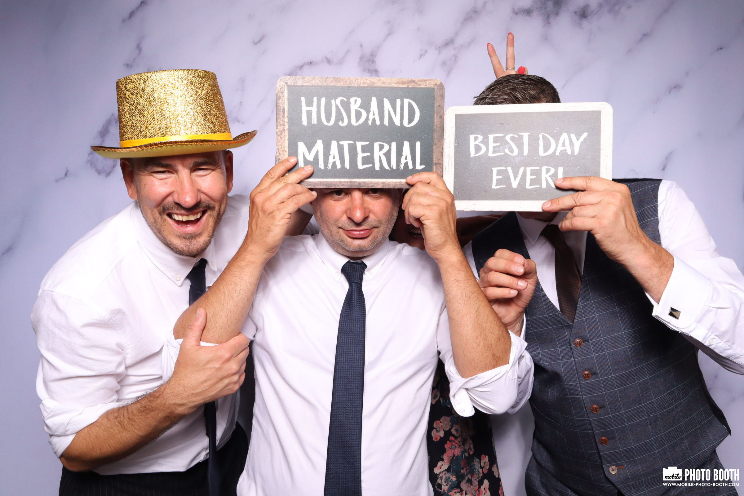 Nicky & Dan | View more photos from the event at images.mobile-photo-booth.com/u/MobilePhotoBoothUK/Nicky-Dan