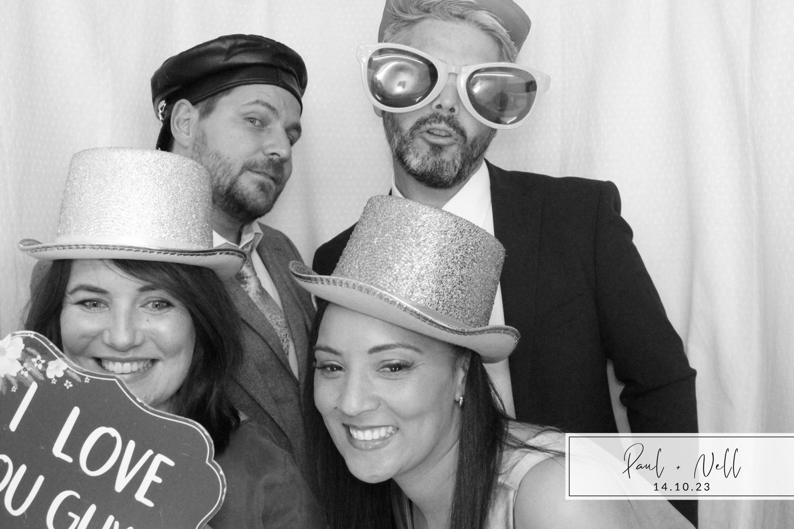 Paul & Nell | View more photos from the event at images.mobile-photo-booth.com/u/MobilePhotoBoothUK/Paul-Nell