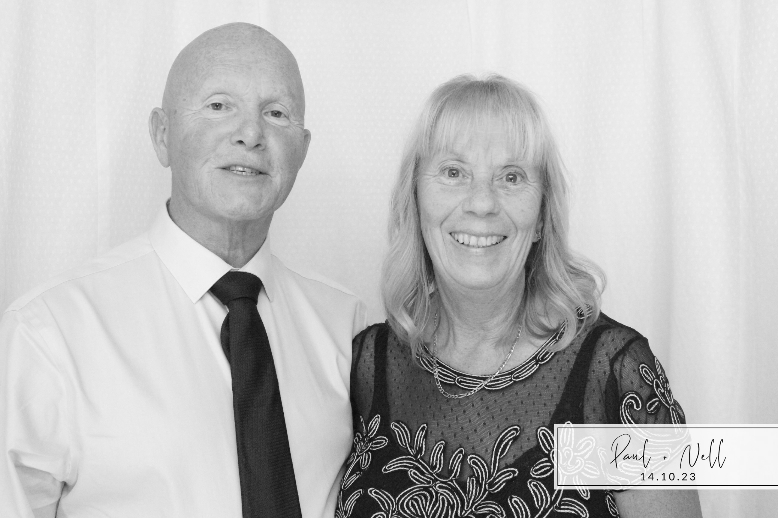 Paul & Nell | View more photos from the event at images.mobile-photo-booth.com/u/MobilePhotoBoothUK/Paul-Nell