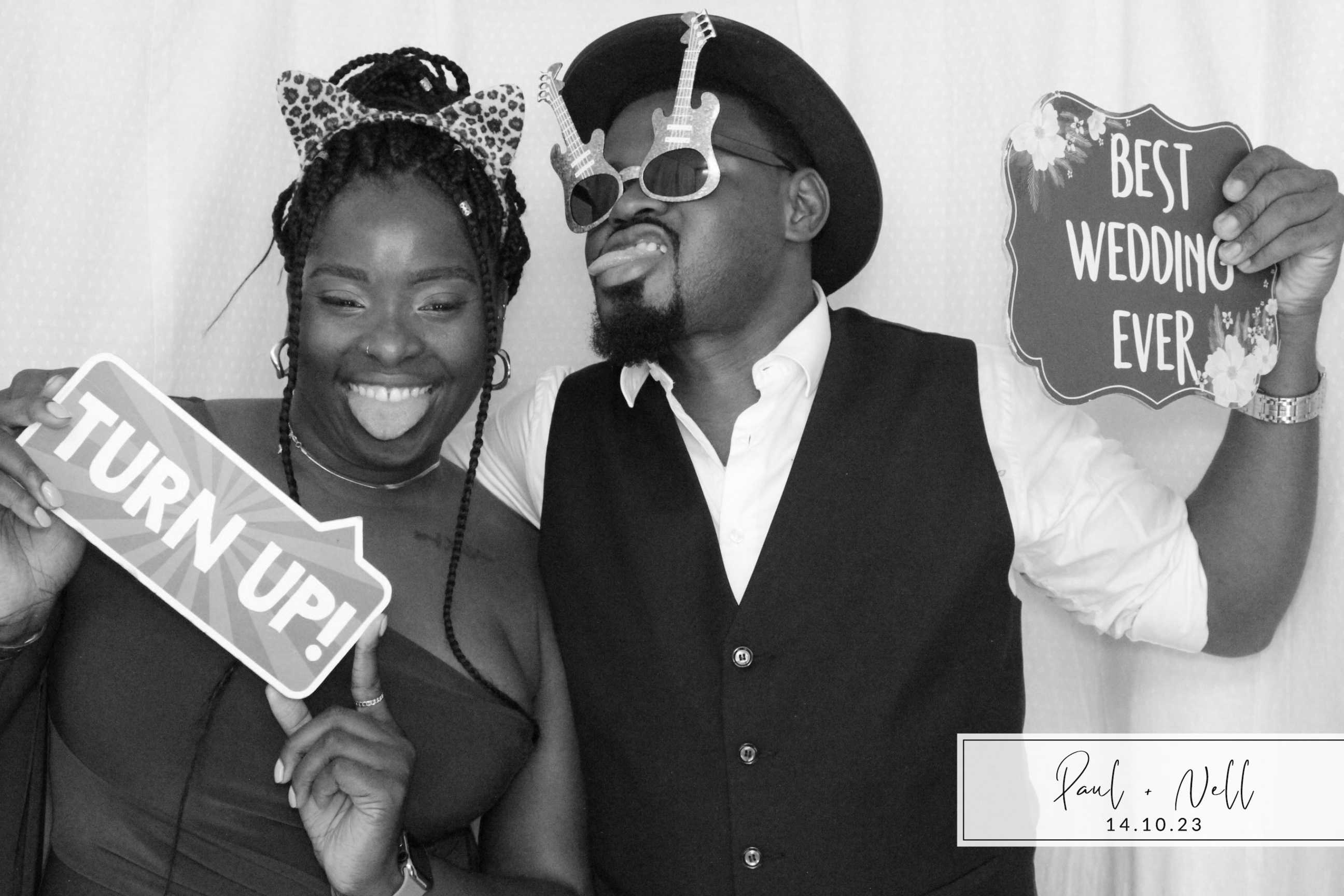 Paul & Nell | View more photos from the event at images.mobile-photo-booth.com/u/MobilePhotoBoothUK/Paul-Nell