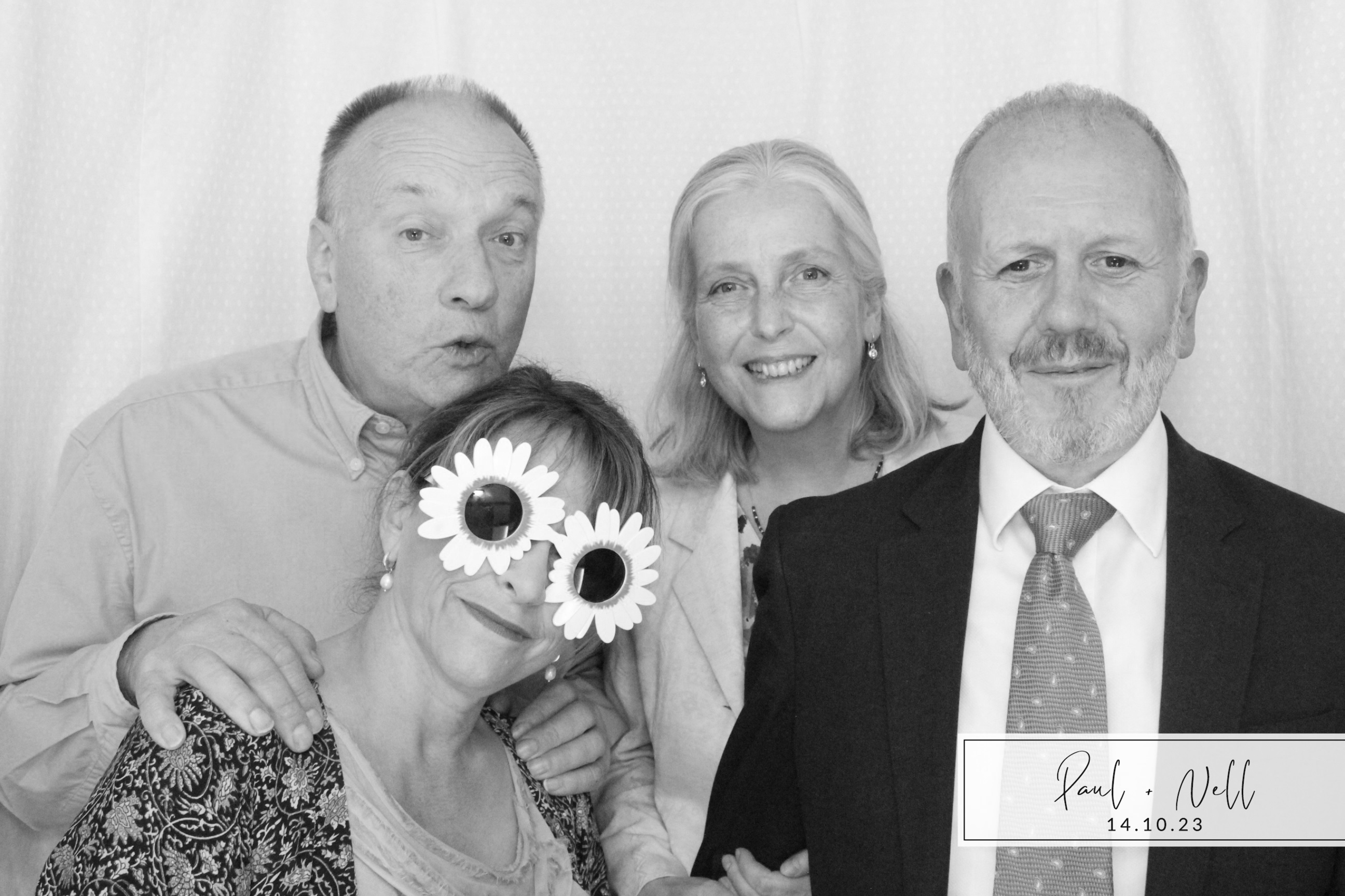 Paul & Nell | View more photos from the event at images.mobile-photo-booth.com/u/MobilePhotoBoothUK/Paul-Nell