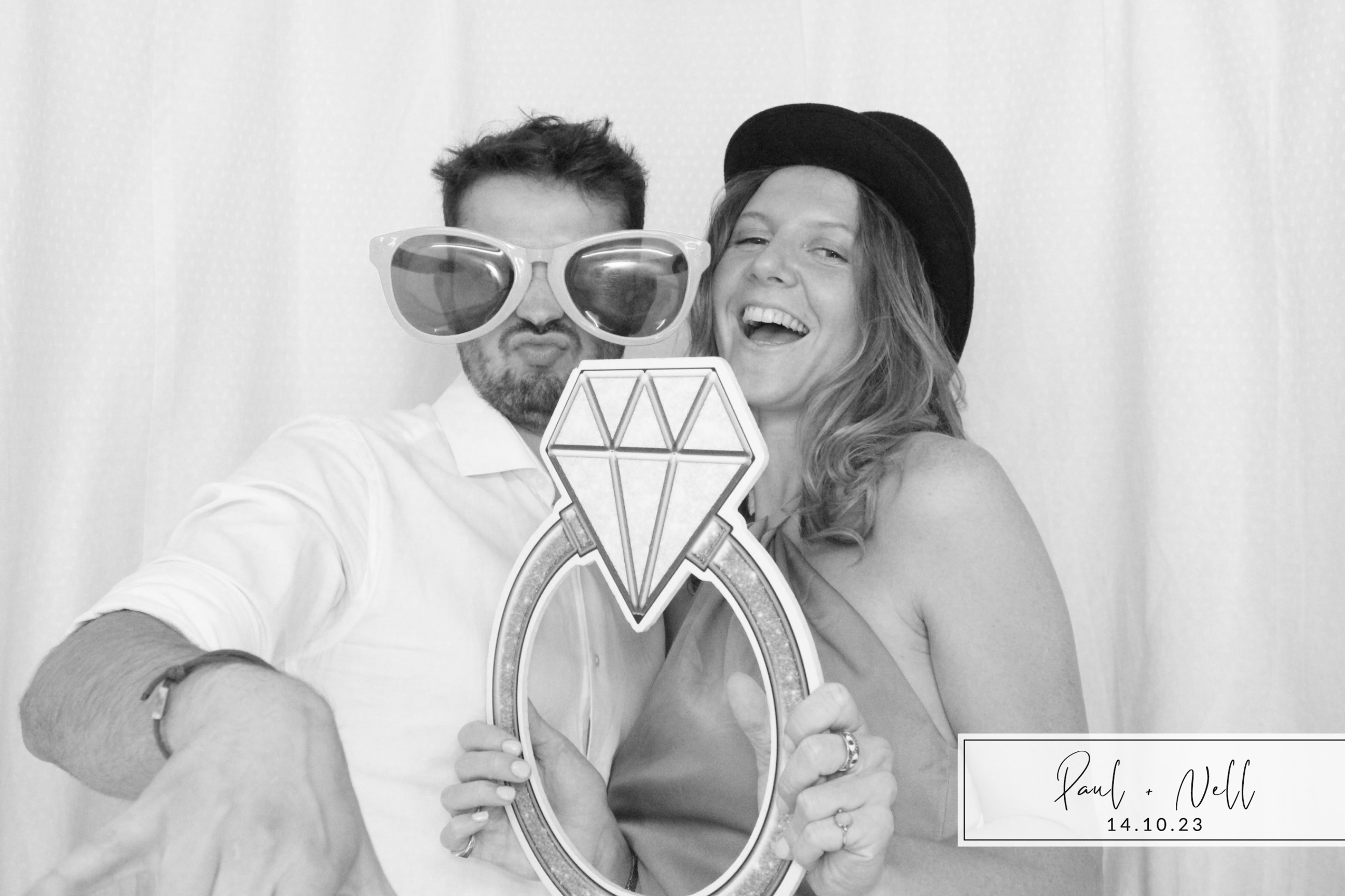 Paul & Nell | View more photos from the event at images.mobile-photo-booth.com/u/MobilePhotoBoothUK/Paul-Nell