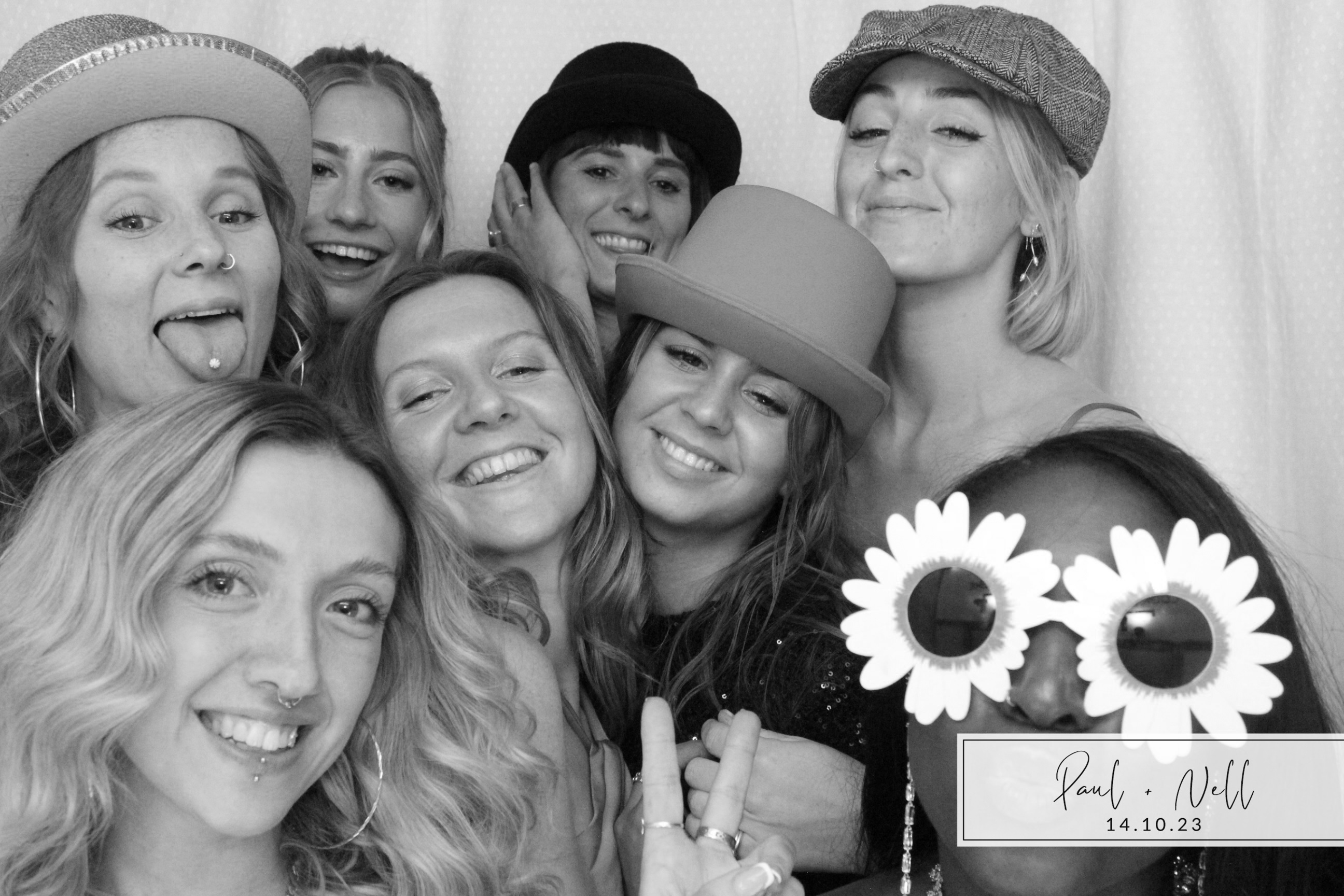 Paul & Nell | View more photos from the event at images.mobile-photo-booth.com/u/MobilePhotoBoothUK/Paul-Nell