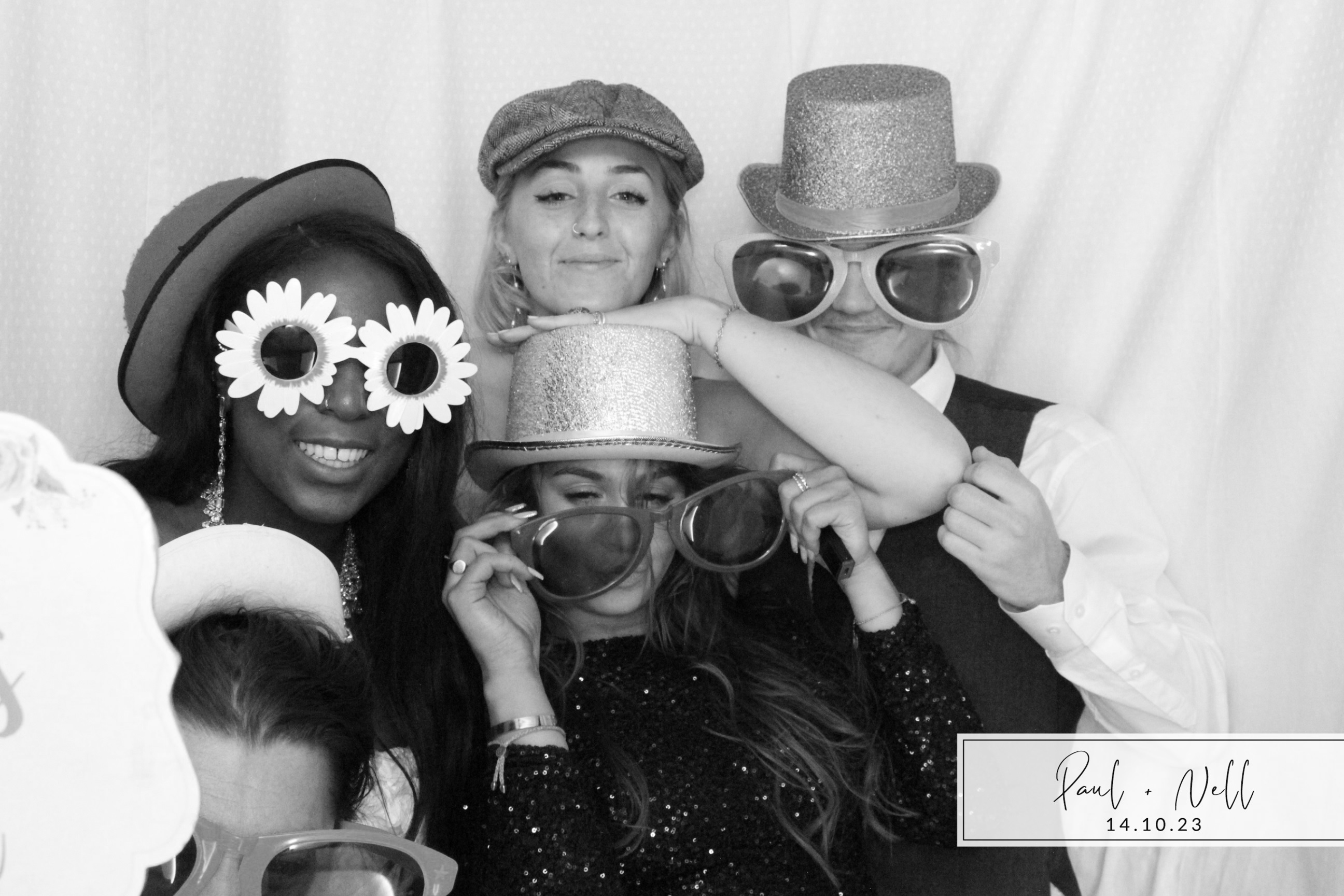 Paul & Nell | View more photos from the event at images.mobile-photo-booth.com/u/MobilePhotoBoothUK/Paul-Nell