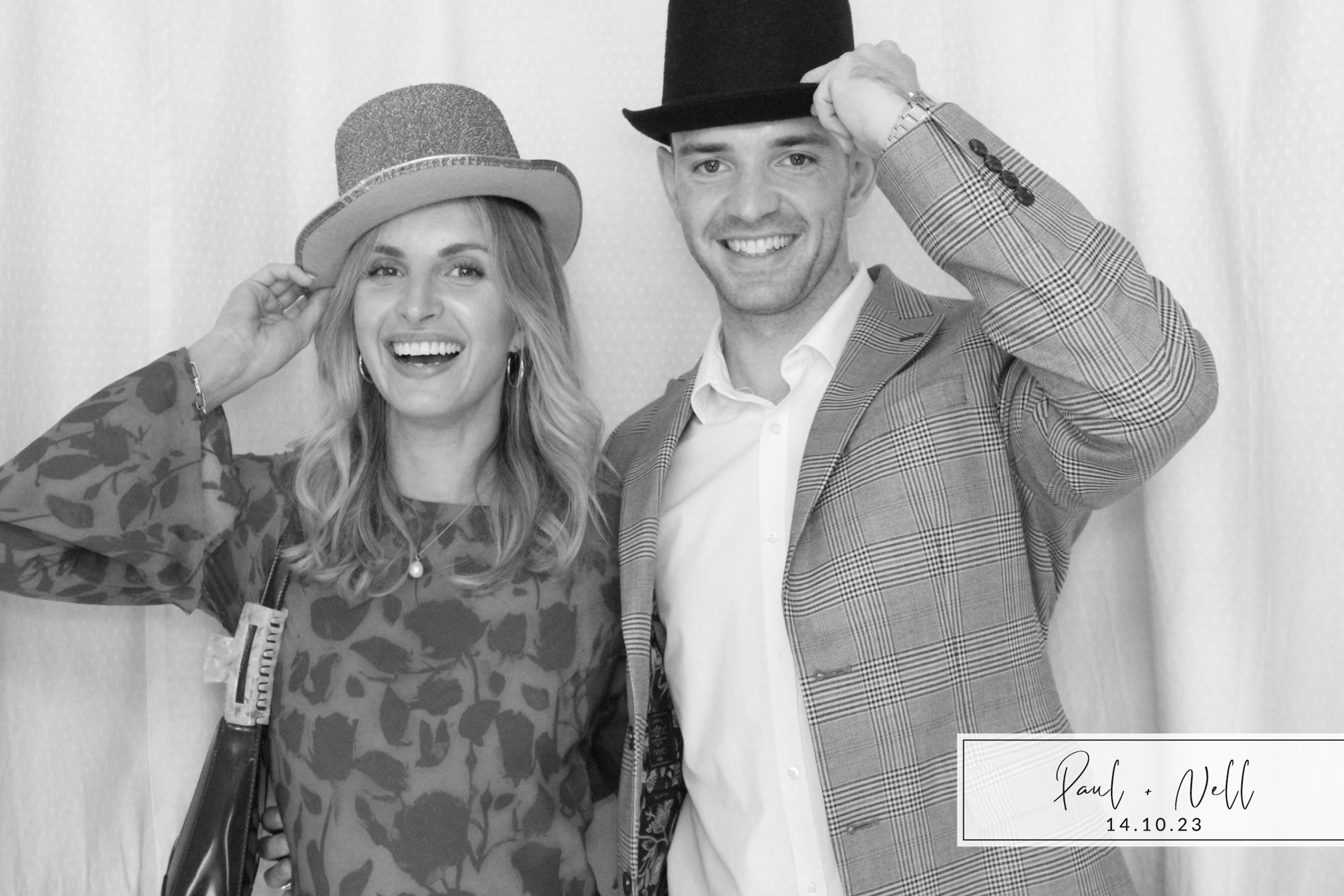 Paul & Nell | View more photos from the event at images.mobile-photo-booth.com/u/MobilePhotoBoothUK/Paul-Nell