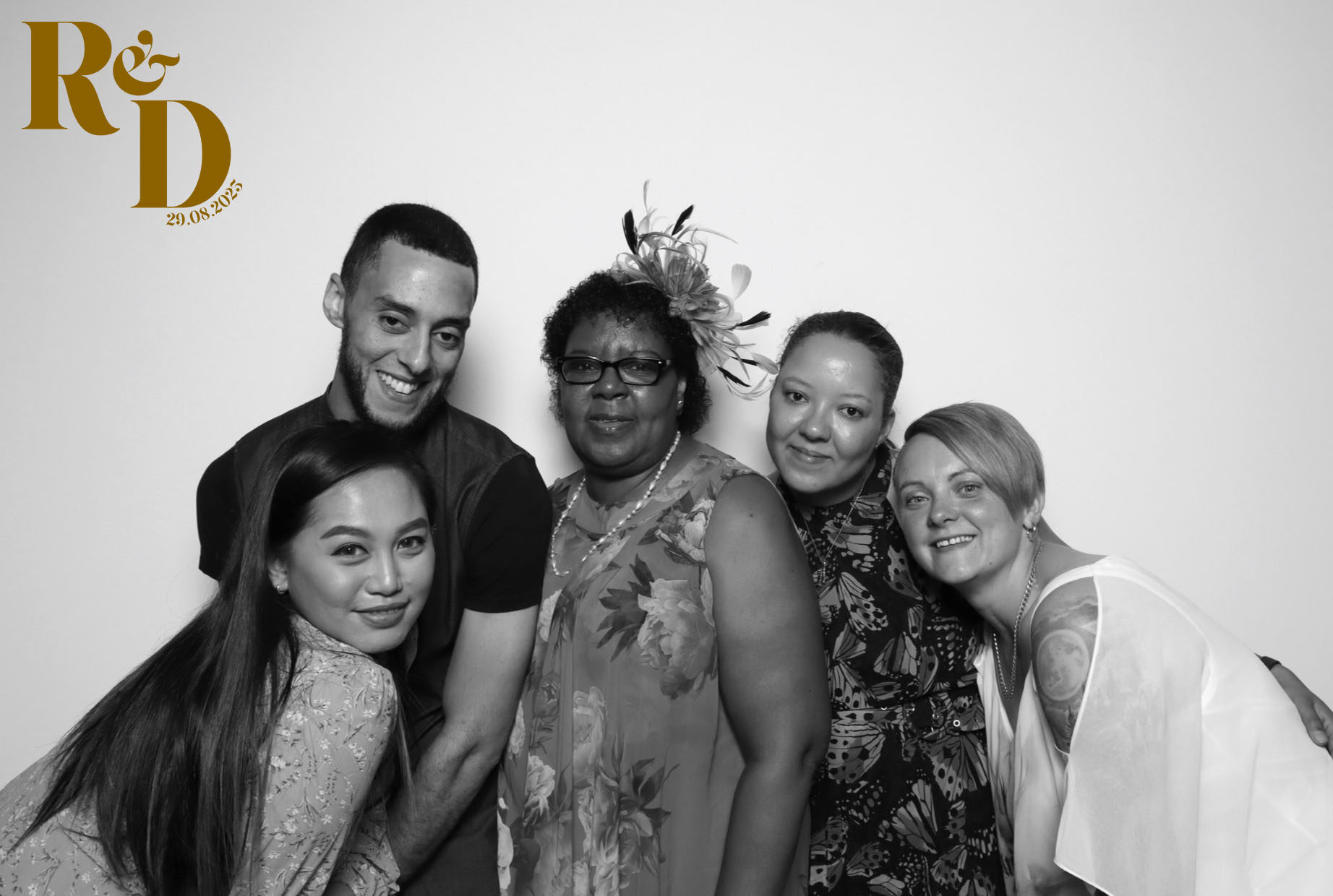 Rhianna & Dean | View more photos from the event at images.mobile-photo-booth.com/u/MobilePhotoBoothUK/Rhianna-Dean