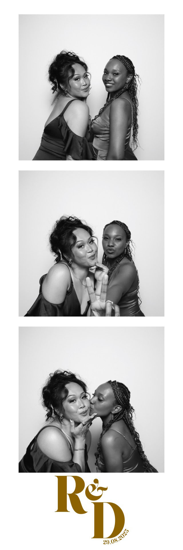 Rhianna & Dean | View more photos from the event at images.mobile-photo-booth.com/u/MobilePhotoBoothUK/Rhianna-Dean