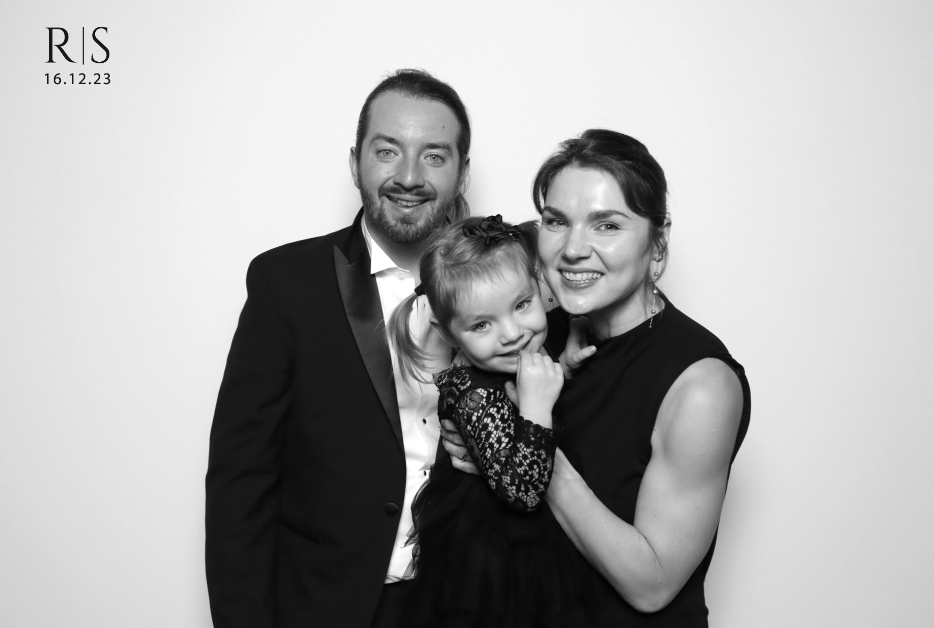 Ryan & Sophie | View more photos from the event at images.mobile-photo-booth.com/u/MobilePhotoBoothUK/Ryan-Sophie