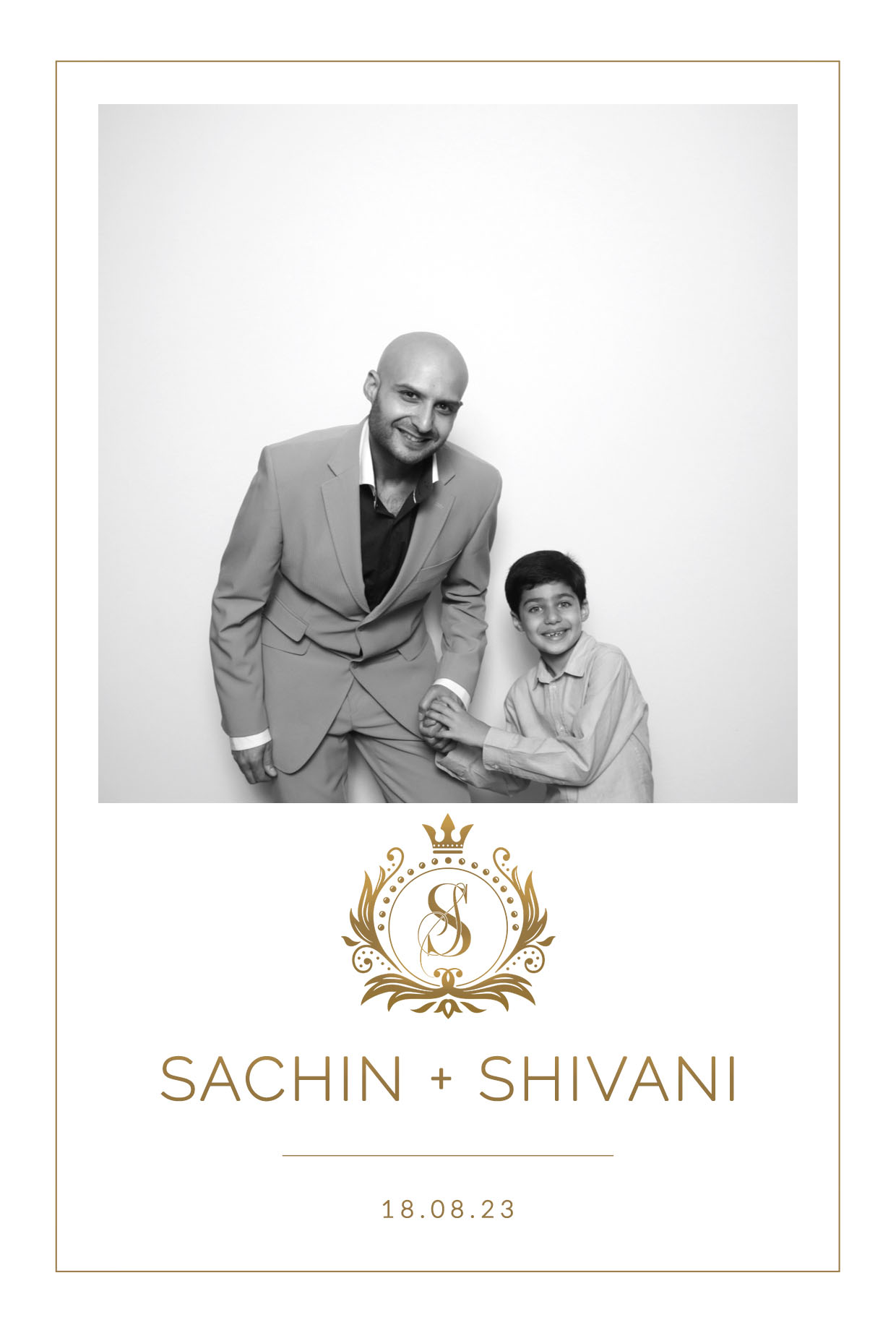 Sachin & Shivani | View more photos from the event at images.mobile-photo-booth.com/u/MobilePhotoBoothUK/Sachin-Shivani