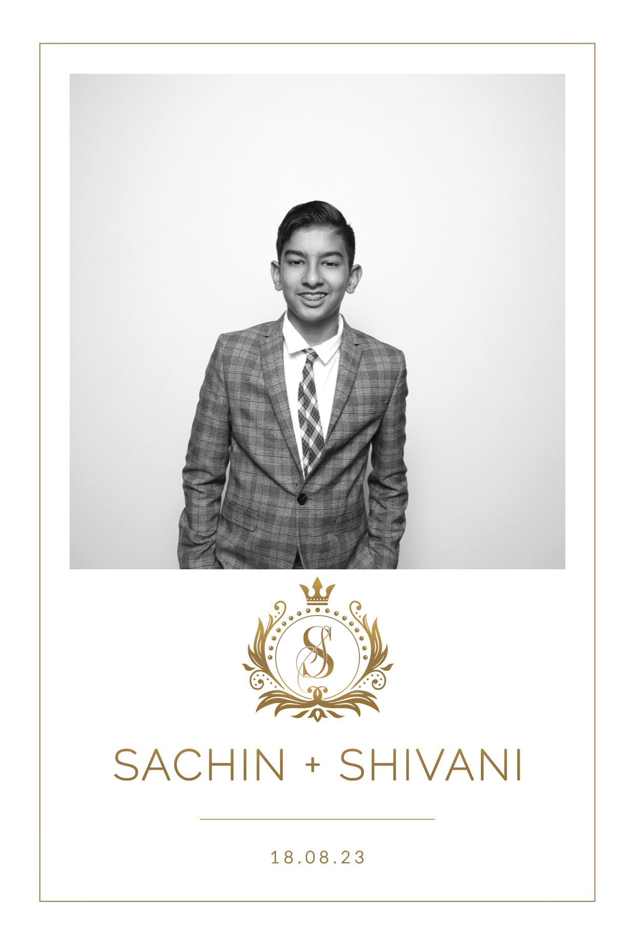 Sachin & Shivani | View more photos from the event at images.mobile-photo-booth.com/u/MobilePhotoBoothUK/Sachin-Shivani