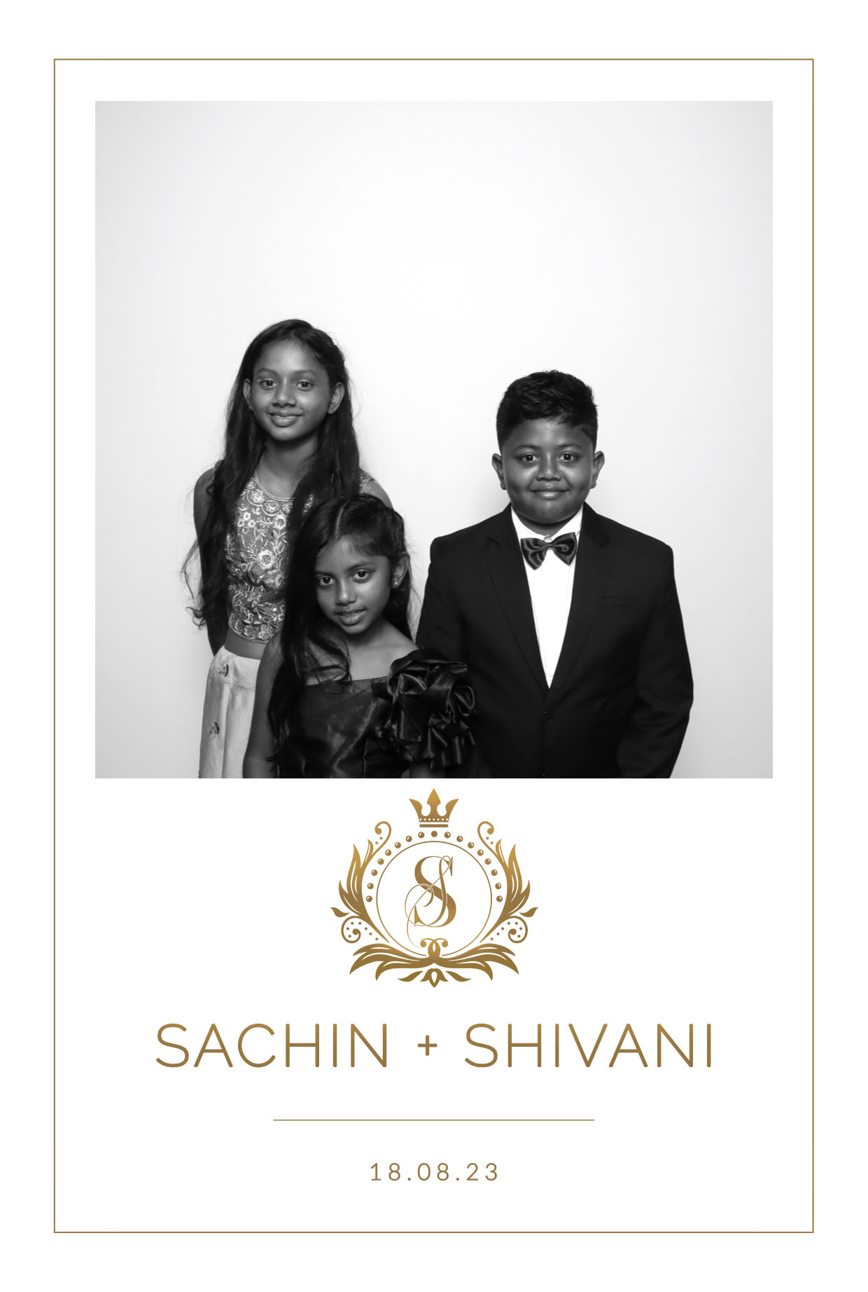 Sachin & Shivani | View more photos from the event at images.mobile-photo-booth.com/u/MobilePhotoBoothUK/Sachin-Shivani