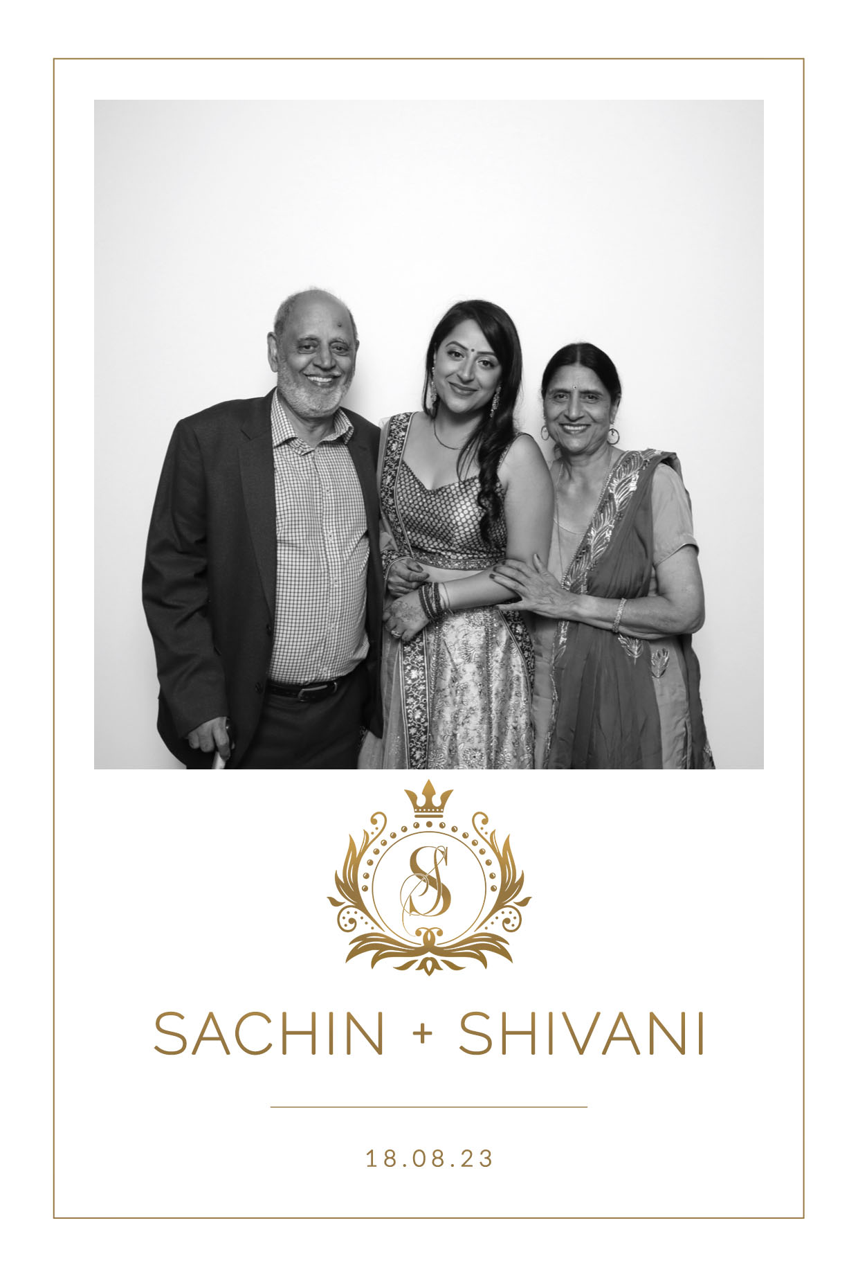 Sachin & Shivani | View more photos from the event at images.mobile-photo-booth.com/u/MobilePhotoBoothUK/Sachin-Shivani