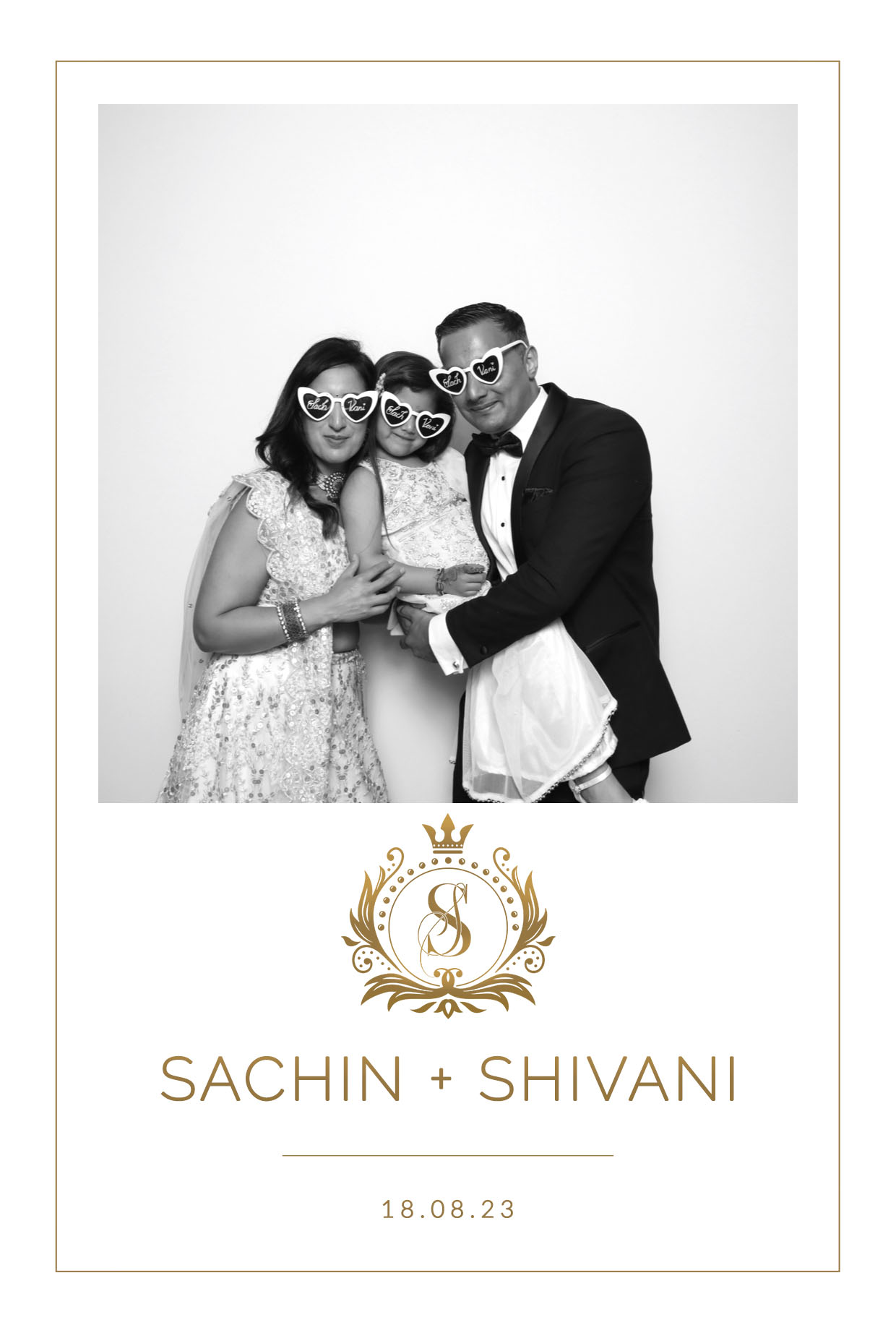Sachin & Shivani | View more photos from the event at images.mobile-photo-booth.com/u/MobilePhotoBoothUK/Sachin-Shivani