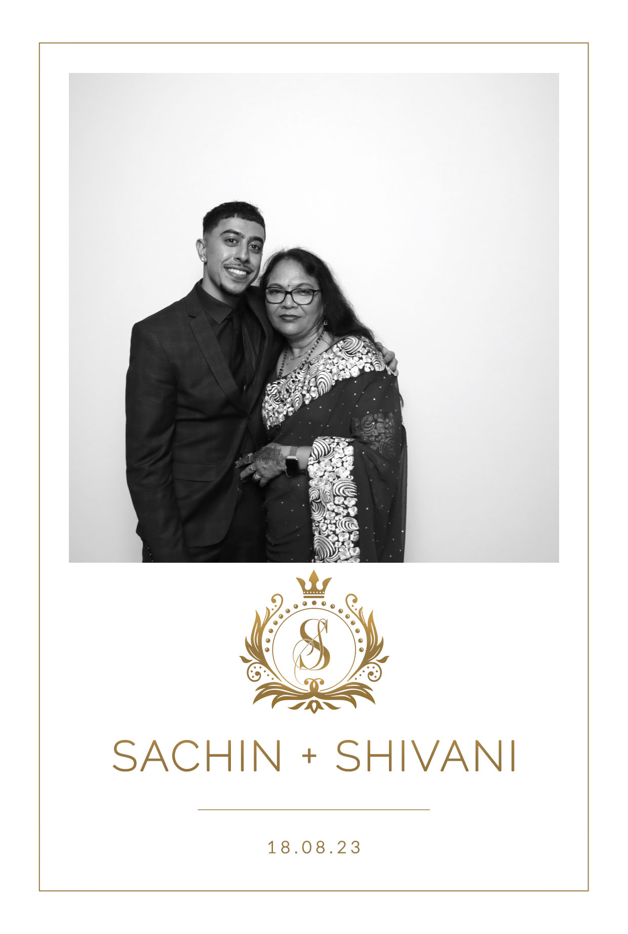 Sachin & Shivani | View more photos from the event at images.mobile-photo-booth.com/u/MobilePhotoBoothUK/Sachin-Shivani