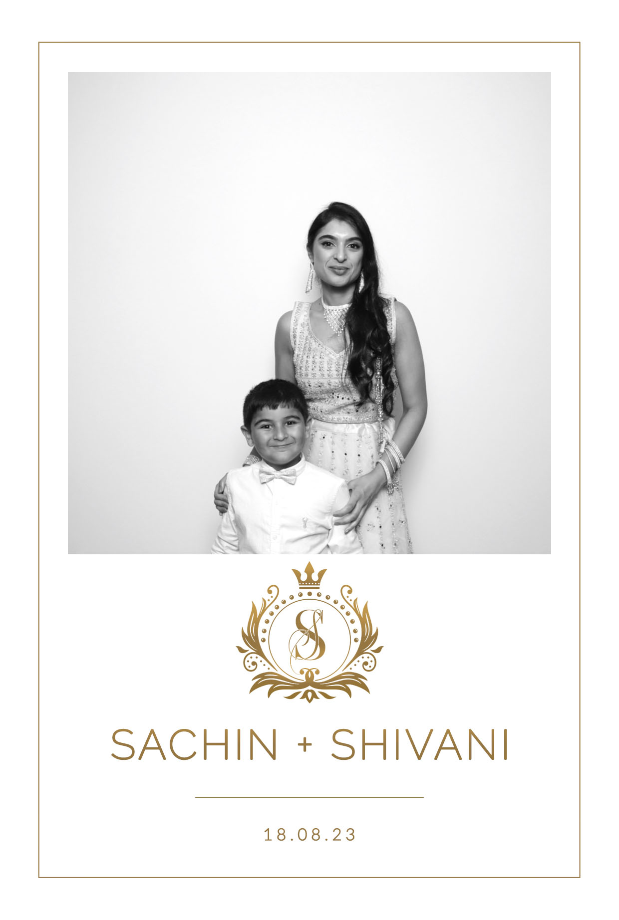 Sachin & Shivani | View more photos from the event at images.mobile-photo-booth.com/u/MobilePhotoBoothUK/Sachin-Shivani