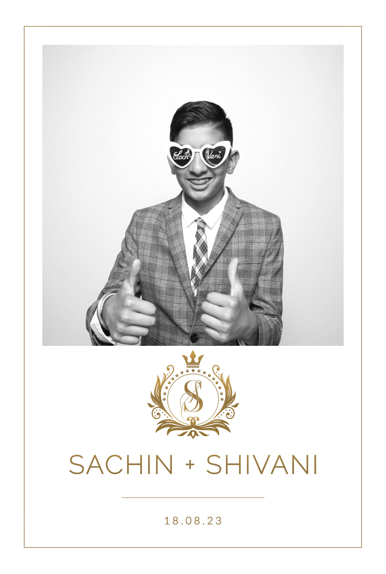 Sachin & Shivani | View more photos from the event at images.mobile-photo-booth.com/u/MobilePhotoBoothUK/Sachin-Shivani