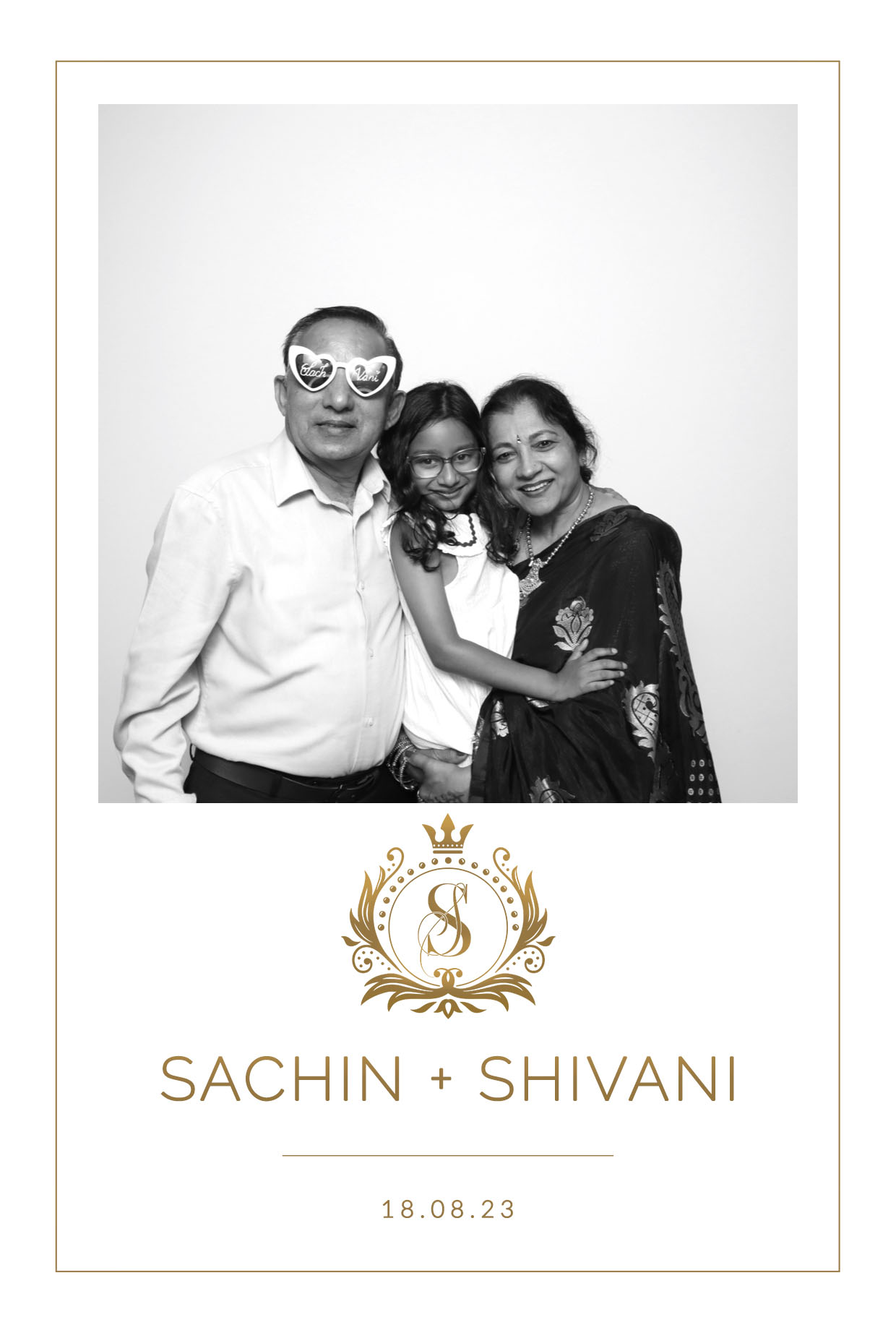 Sachin & Shivani | View more photos from the event at images.mobile-photo-booth.com/u/MobilePhotoBoothUK/Sachin-Shivani