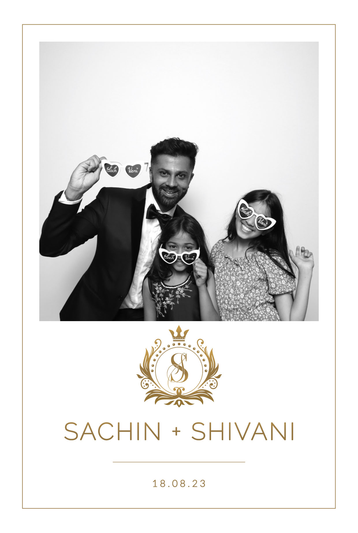 Sachin & Shivani | View more photos from the event at images.mobile-photo-booth.com/u/MobilePhotoBoothUK/Sachin-Shivani