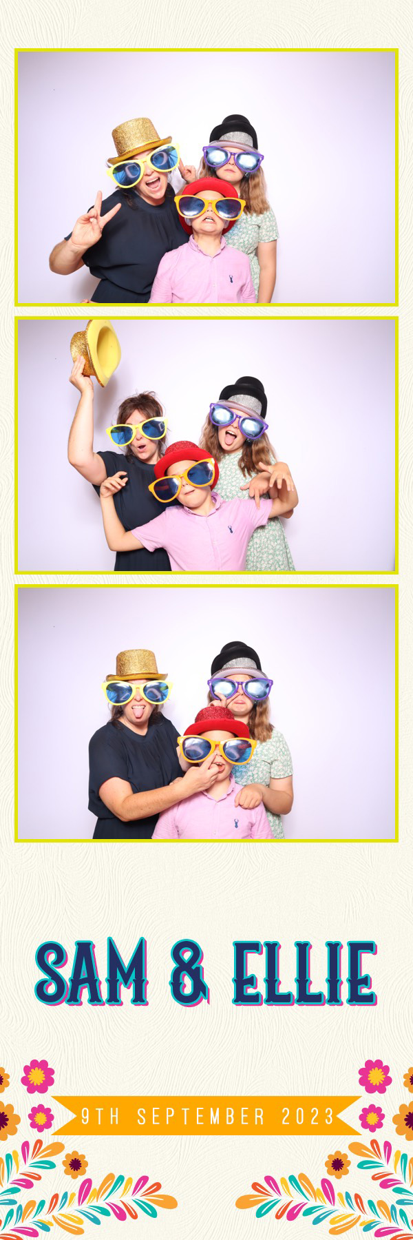Sam & Ellie | View more photos from the event at images.mobile-photo-booth.com/u/MobilePhotoBoothUK/Sam-Ellie