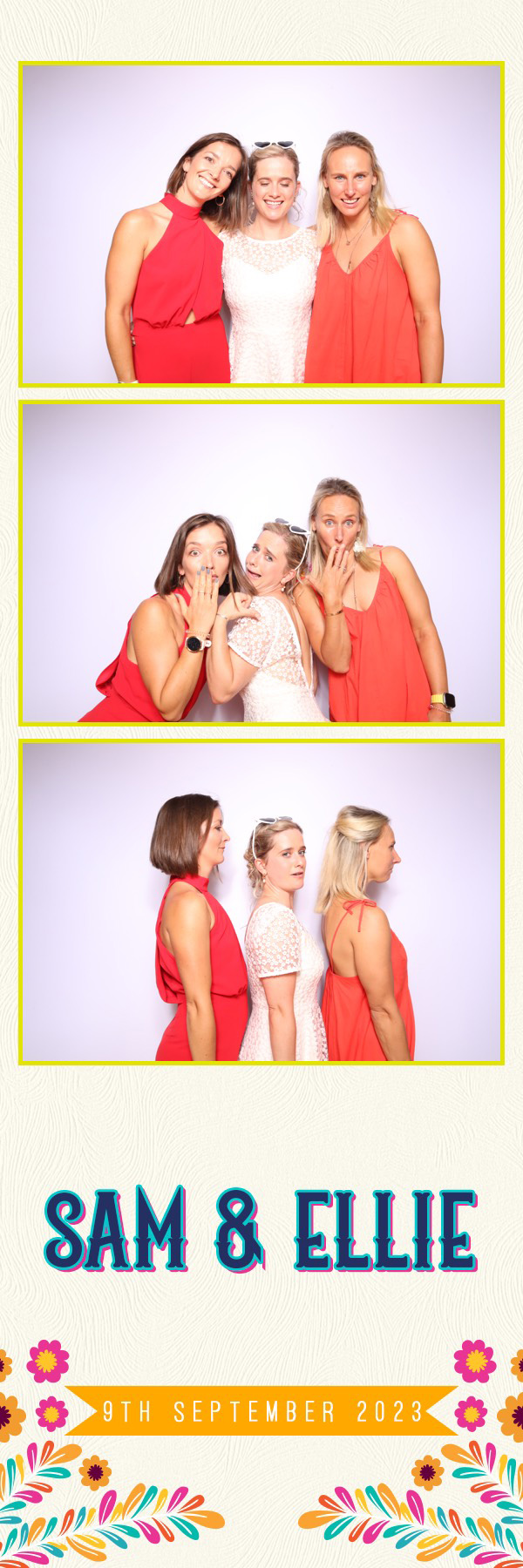 Sam & Ellie | View more photos from the event at images.mobile-photo-booth.com/u/MobilePhotoBoothUK/Sam-Ellie