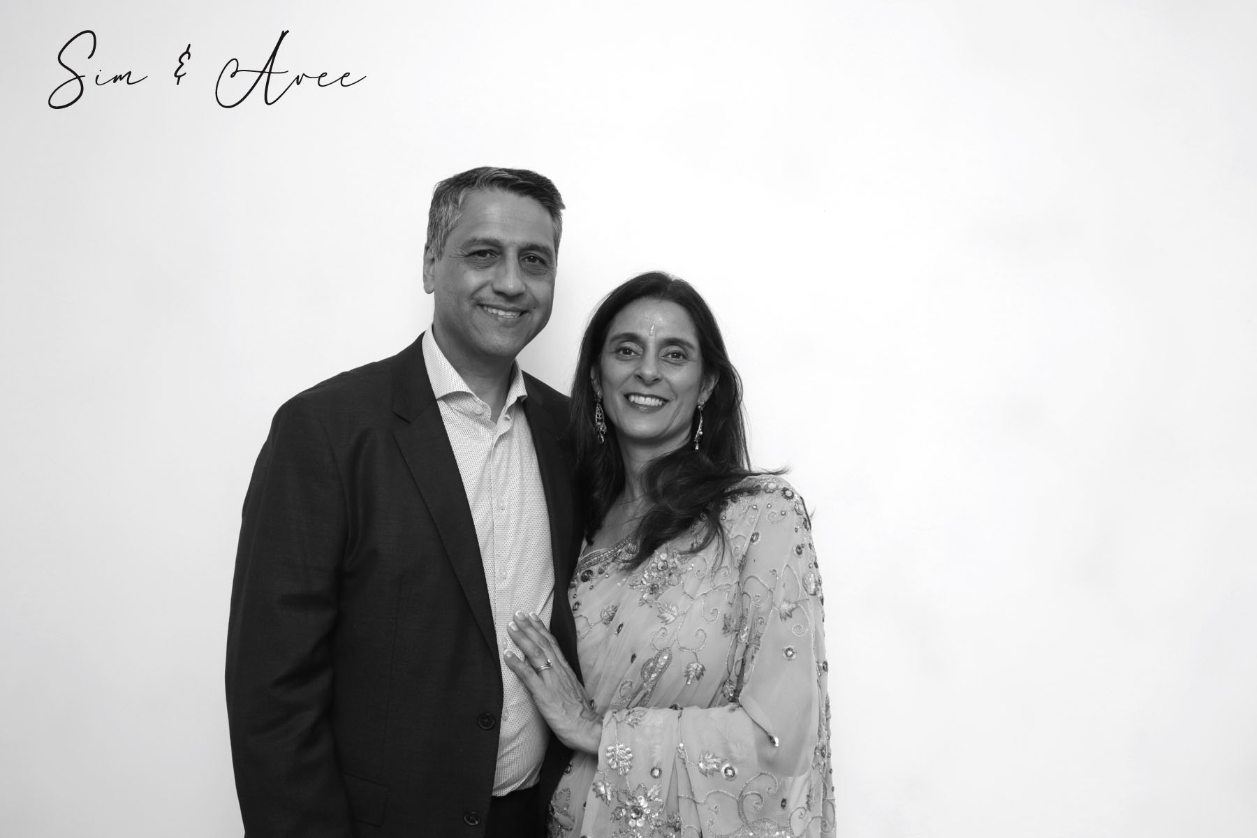 Sim & Avee | View more photos from the event at images.mobile-photo-booth.com/u/MobilePhotoBoothUK/Sim-Avee