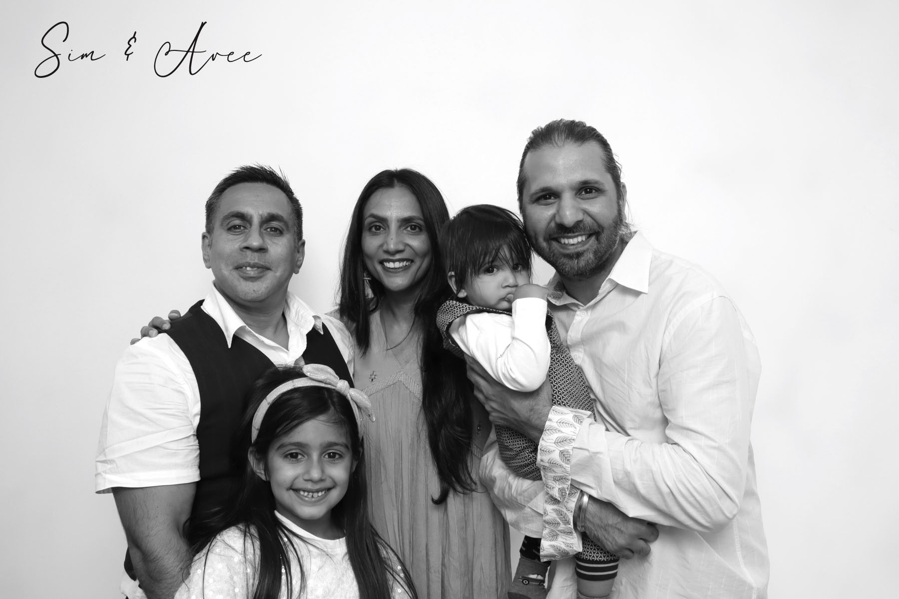 Sim & Avee | View more photos from the event at images.mobile-photo-booth.com/u/MobilePhotoBoothUK/Sim-Avee