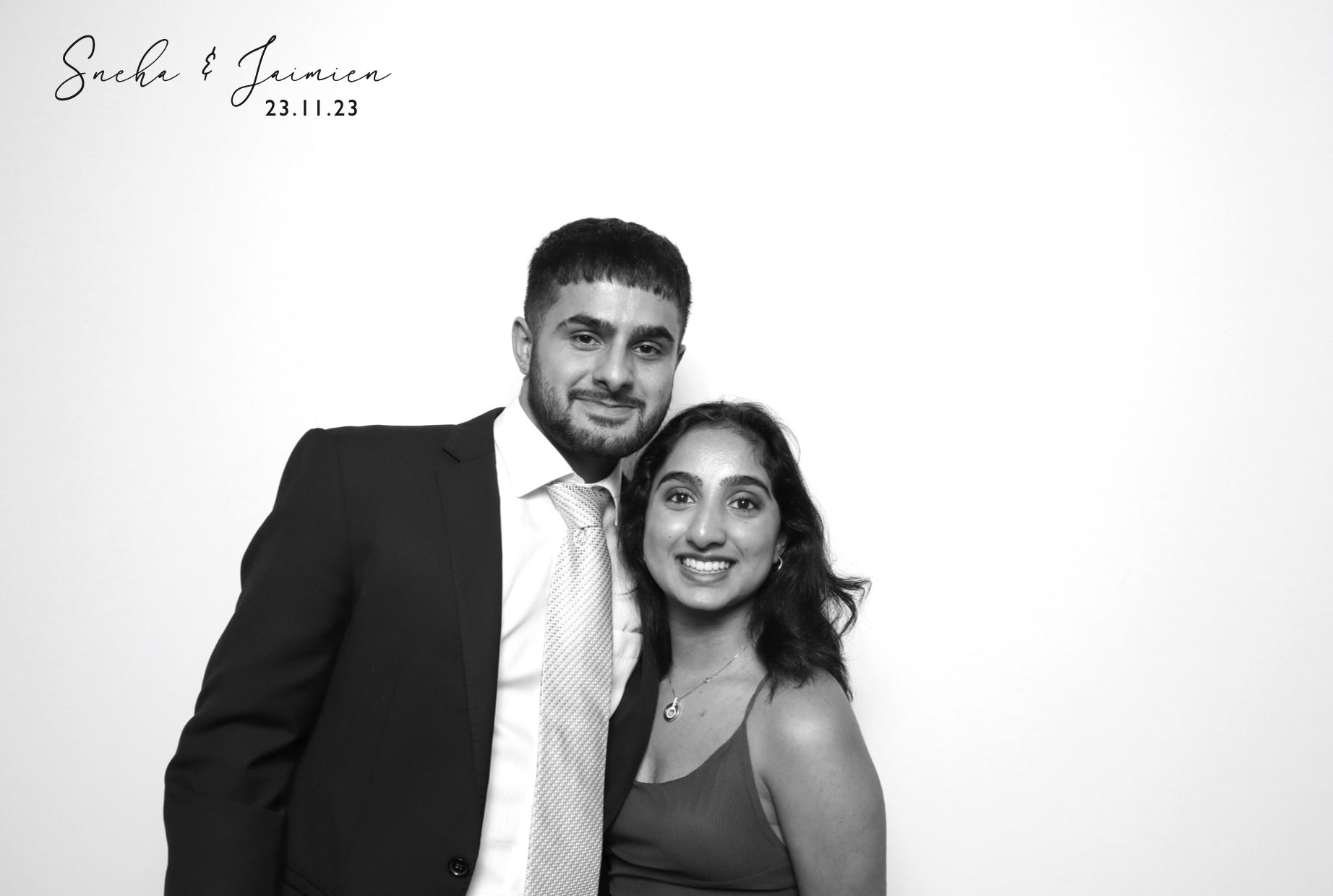 Sneha & Jaimien | View more photos from the event at images.mobile-photo-booth.com/u/MobilePhotoBoothUK/Sneha-Jaimien