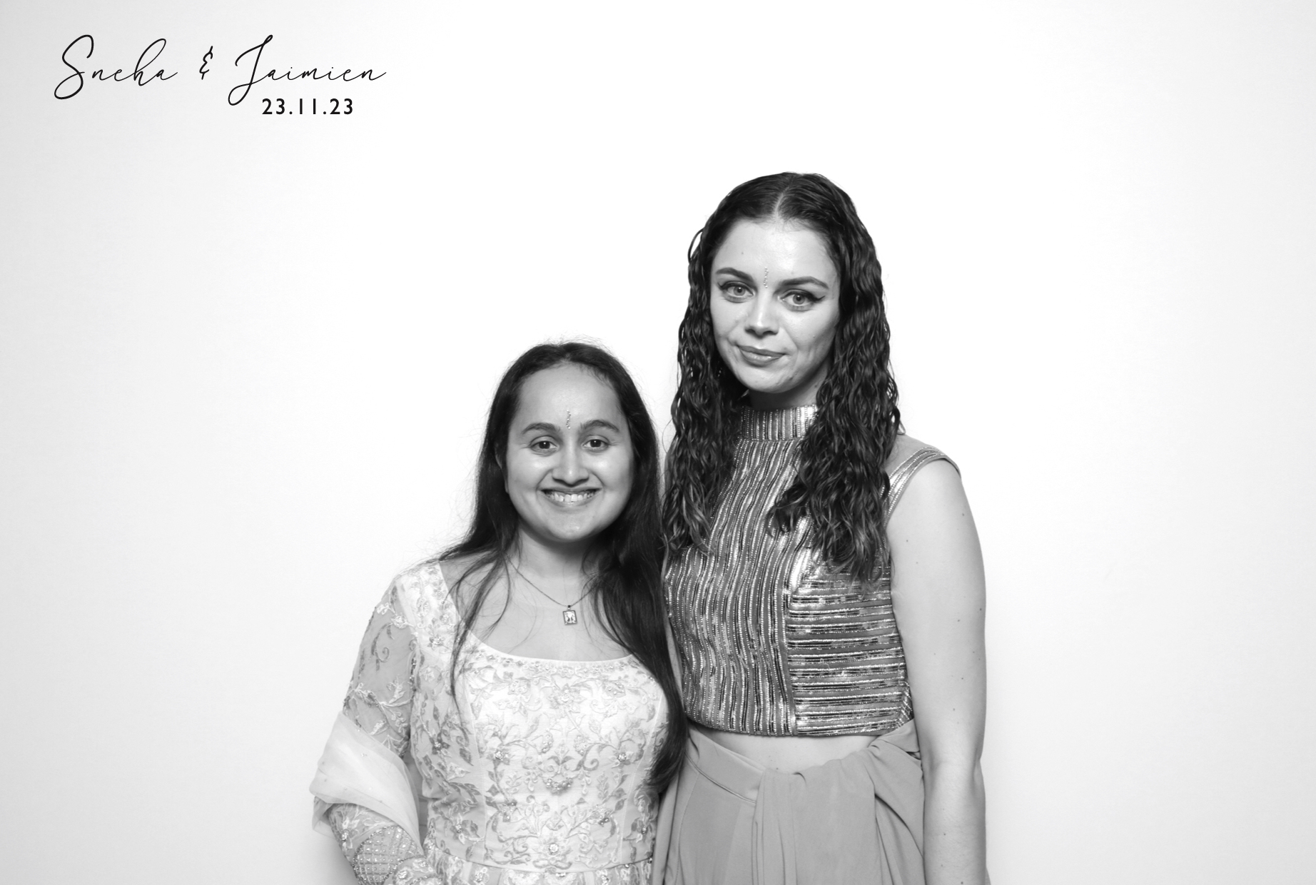 Sneha & Jaimien | View more photos from the event at images.mobile-photo-booth.com/u/MobilePhotoBoothUK/Sneha-Jaimien