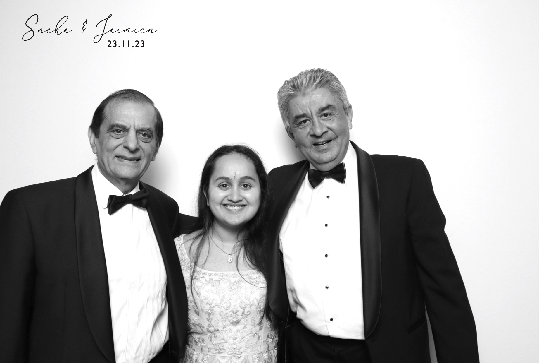 Sneha & Jaimien | View more photos from the event at images.mobile-photo-booth.com/u/MobilePhotoBoothUK/Sneha-Jaimien