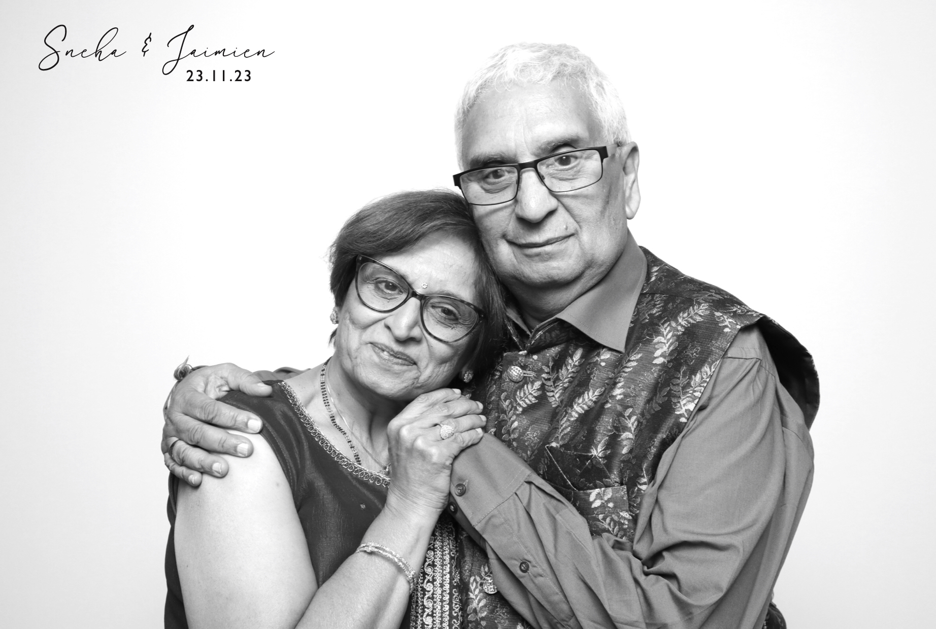 Sneha & Jaimien | View more photos from the event at images.mobile-photo-booth.com/u/MobilePhotoBoothUK/Sneha-Jaimien