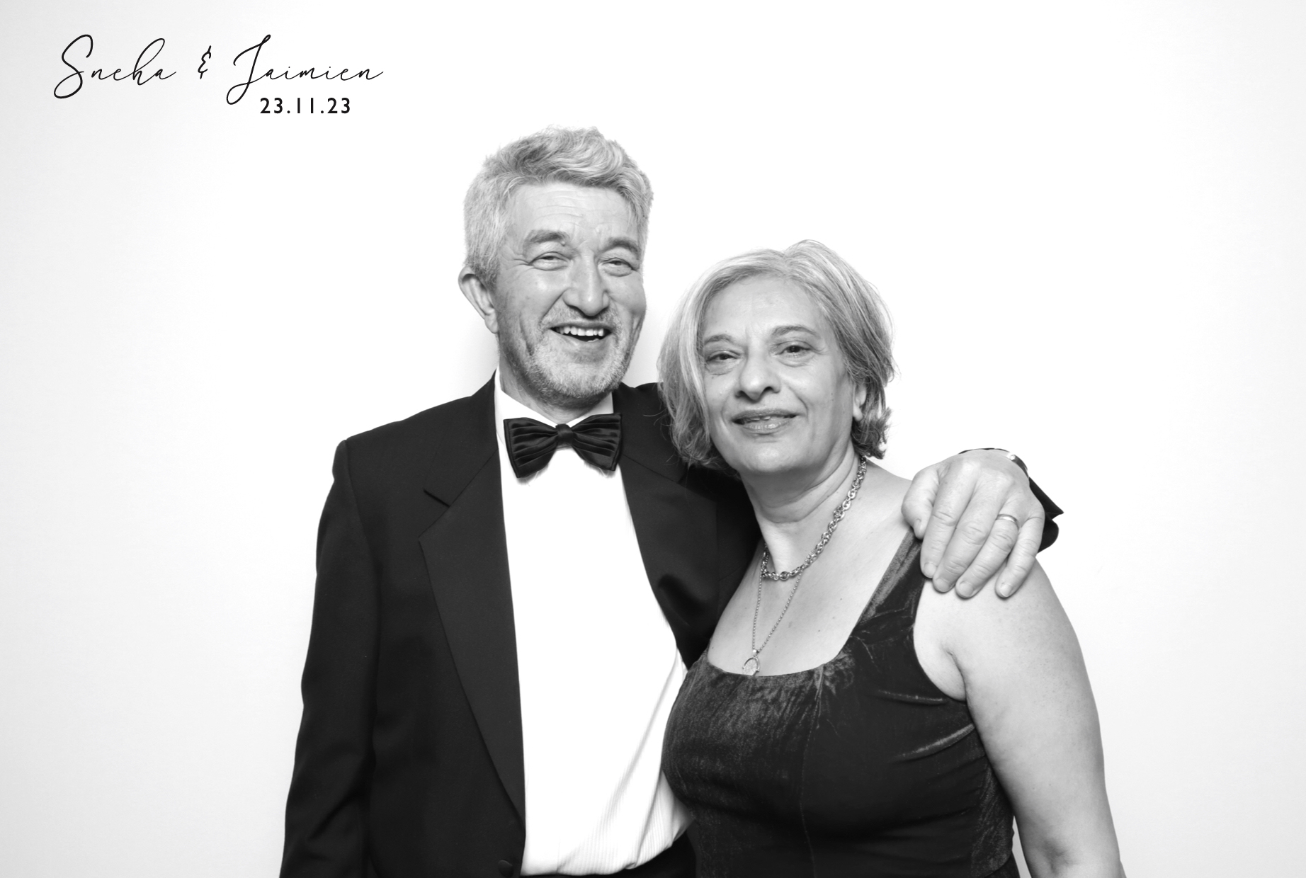 Sneha & Jaimien | View more photos from the event at images.mobile-photo-booth.com/u/MobilePhotoBoothUK/Sneha-Jaimien