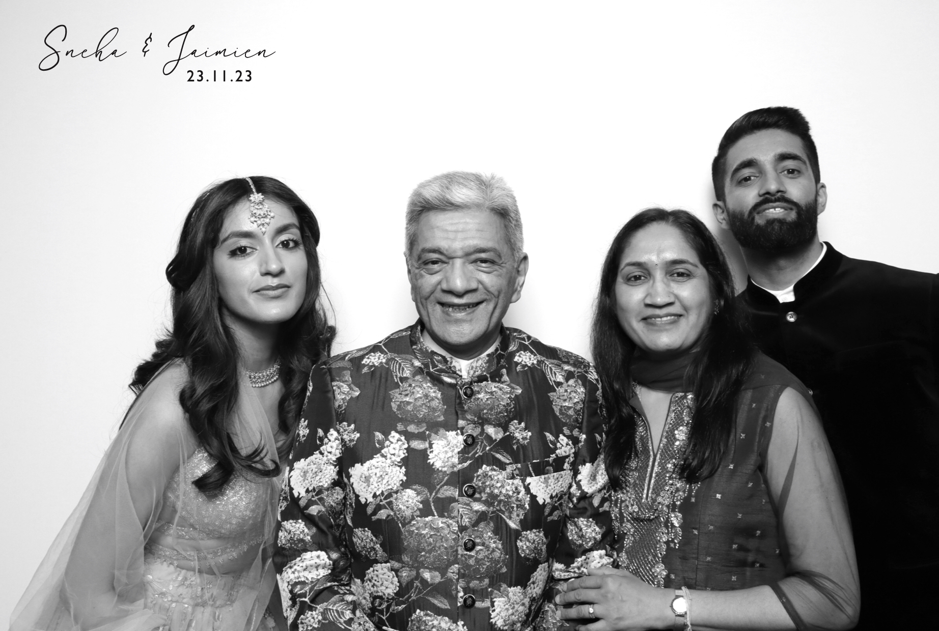 Sneha & Jaimien | View more photos from the event at images.mobile-photo-booth.com/u/MobilePhotoBoothUK/Sneha-Jaimien