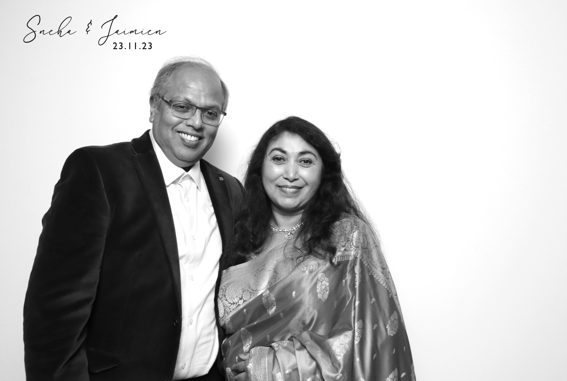 Sneha & Jaimien | View more photos from the event at images.mobile-photo-booth.com/u/MobilePhotoBoothUK/Sneha-Jaimien