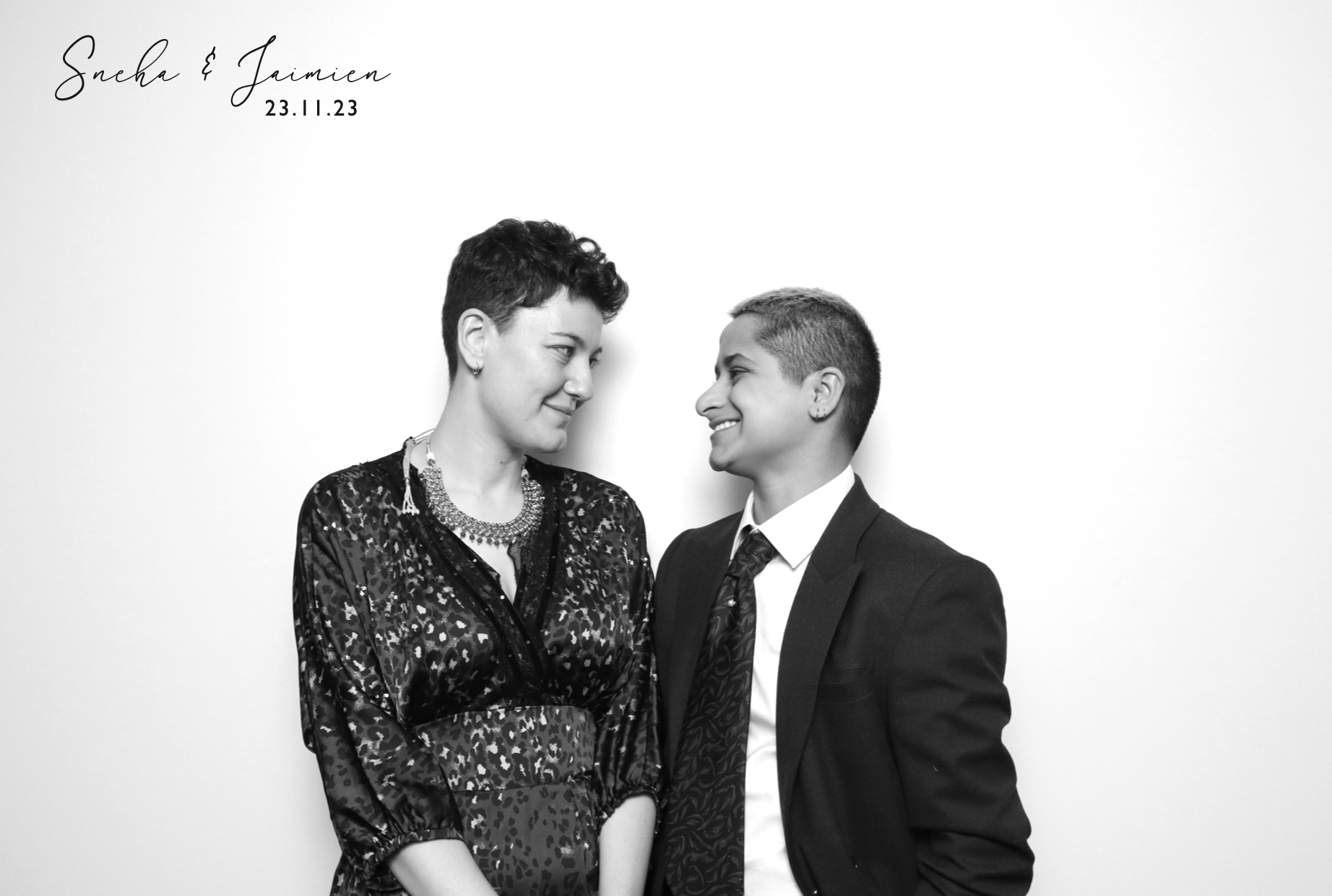 Sneha & Jaimien | View more photos from the event at images.mobile-photo-booth.com/u/MobilePhotoBoothUK/Sneha-Jaimien