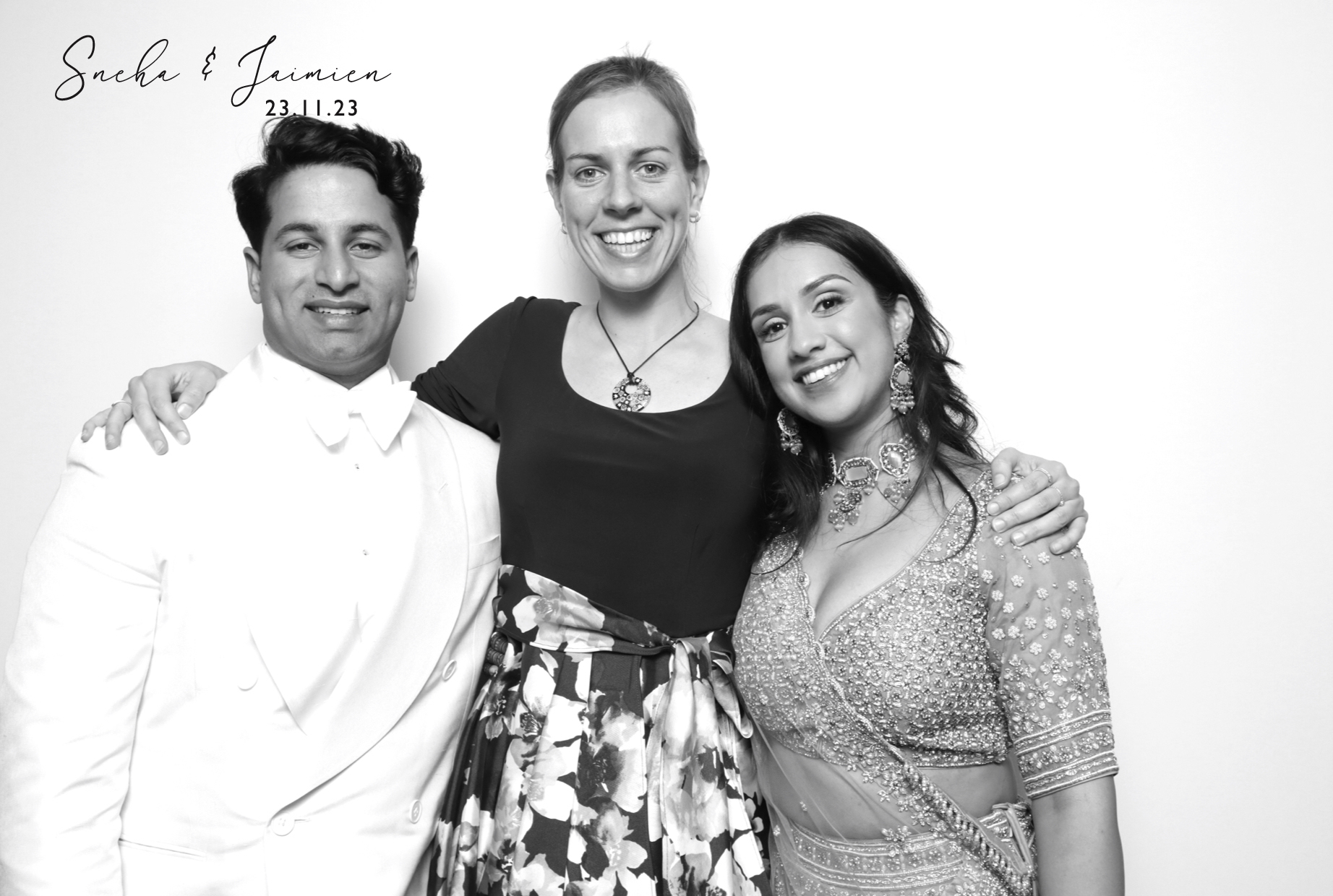 Sneha & Jaimien | View more photos from the event at images.mobile-photo-booth.com/u/MobilePhotoBoothUK/Sneha-Jaimien