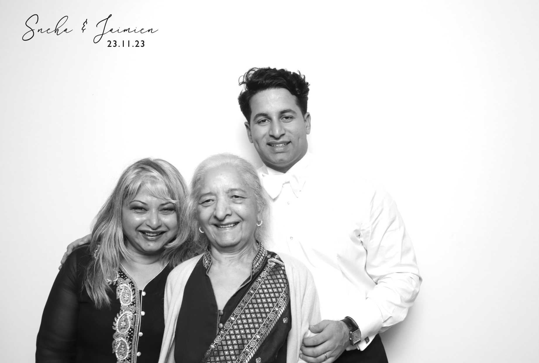 Sneha & Jaimien | View more photos from the event at images.mobile-photo-booth.com/u/MobilePhotoBoothUK/Sneha-Jaimien