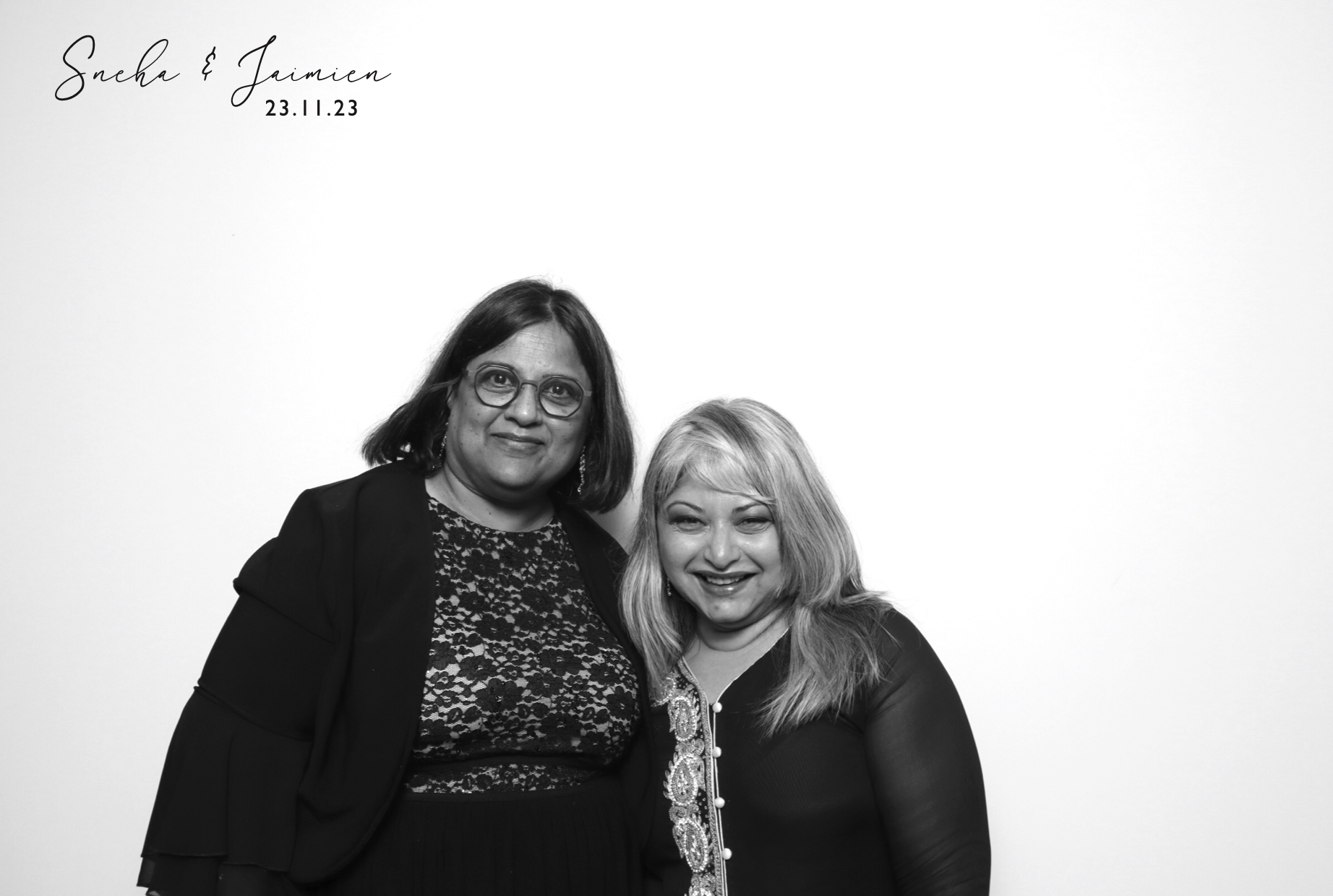 Sneha & Jaimien | View more photos from the event at images.mobile-photo-booth.com/u/MobilePhotoBoothUK/Sneha-Jaimien