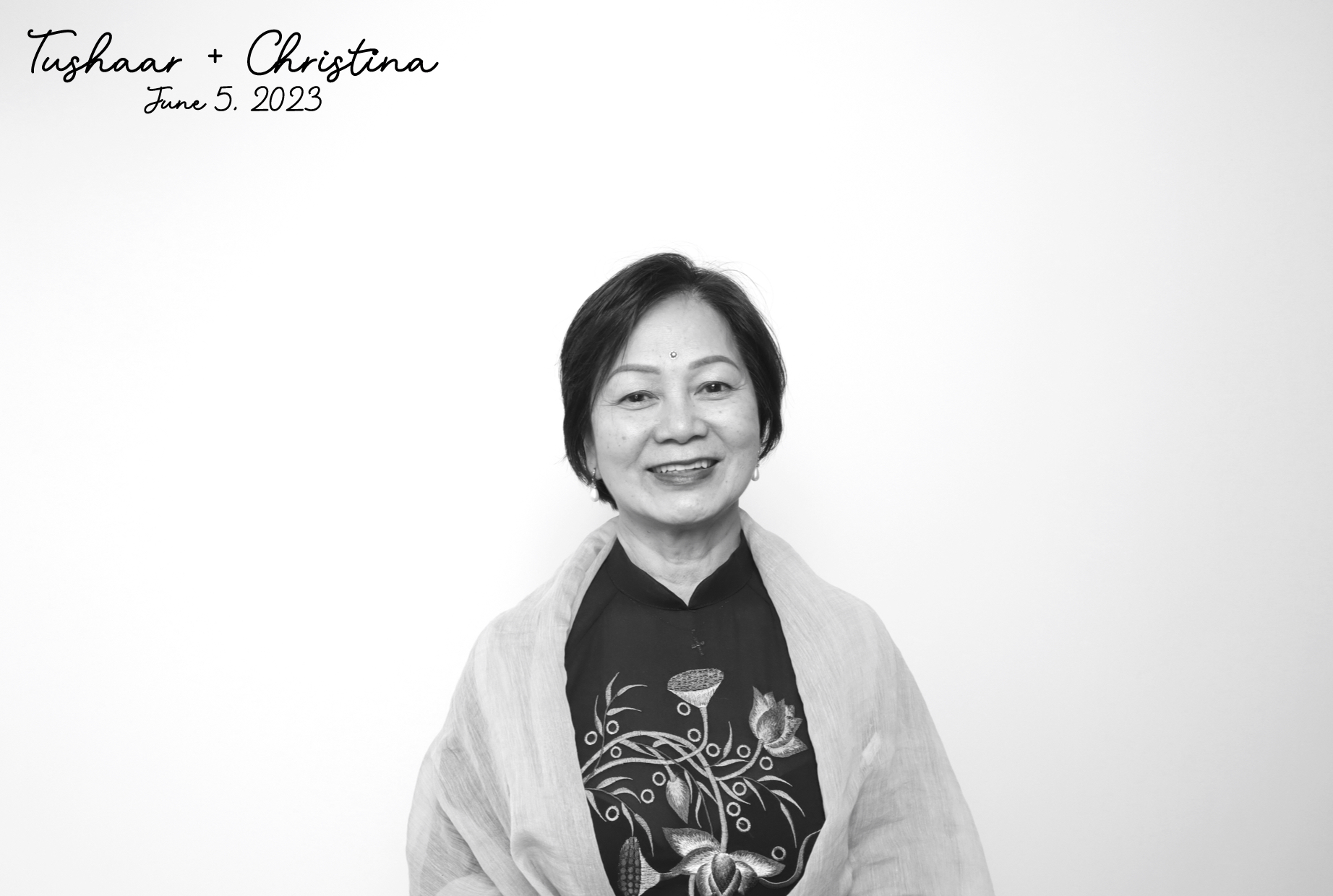 Tushaar & Christina | View more photos from the event at images.mobile-photo-booth.com/u/MobilePhotoBoothUK/Tushaar-Christina