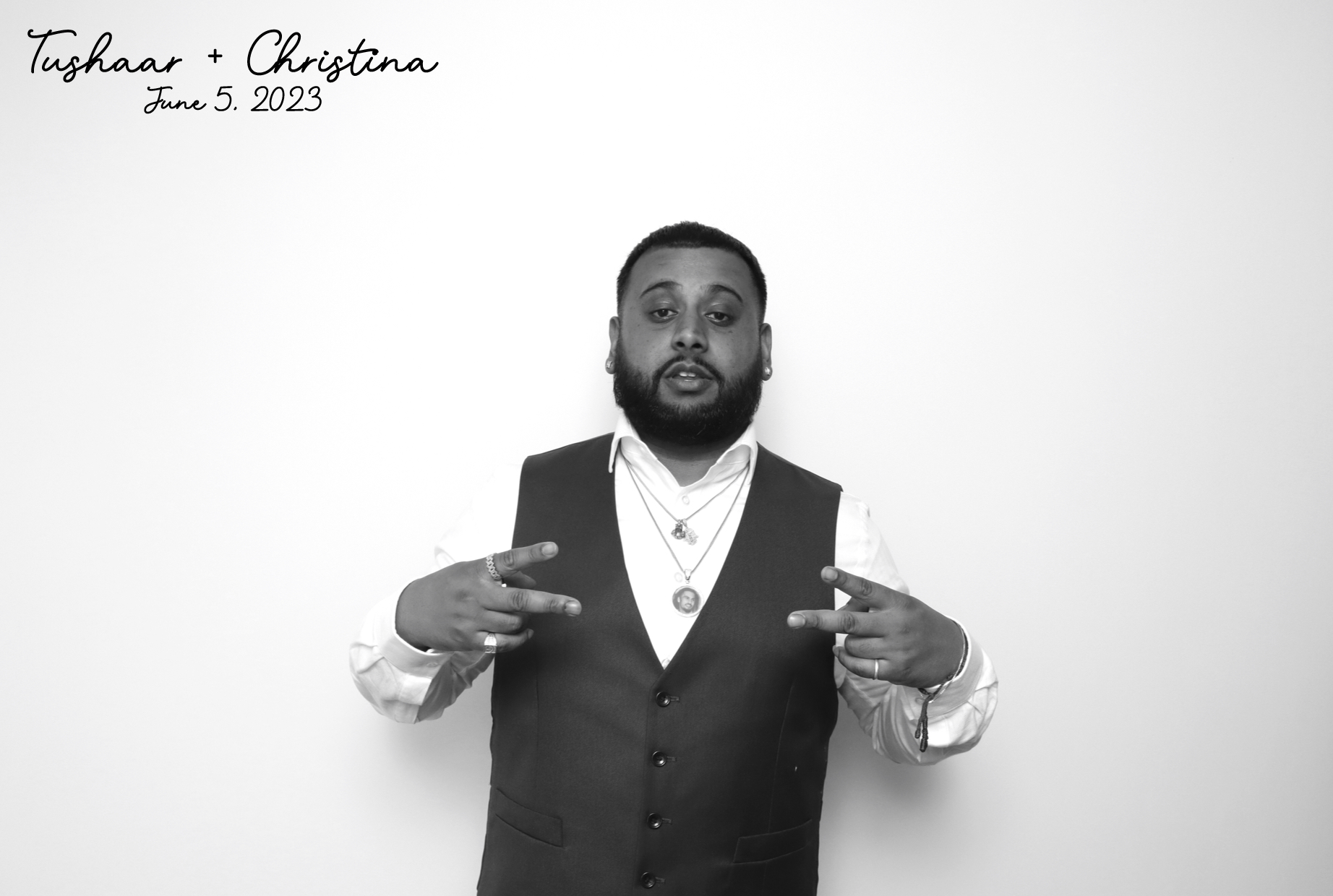 Tushaar & Christina | View more photos from the event at images.mobile-photo-booth.com/u/MobilePhotoBoothUK/Tushaar-Christina