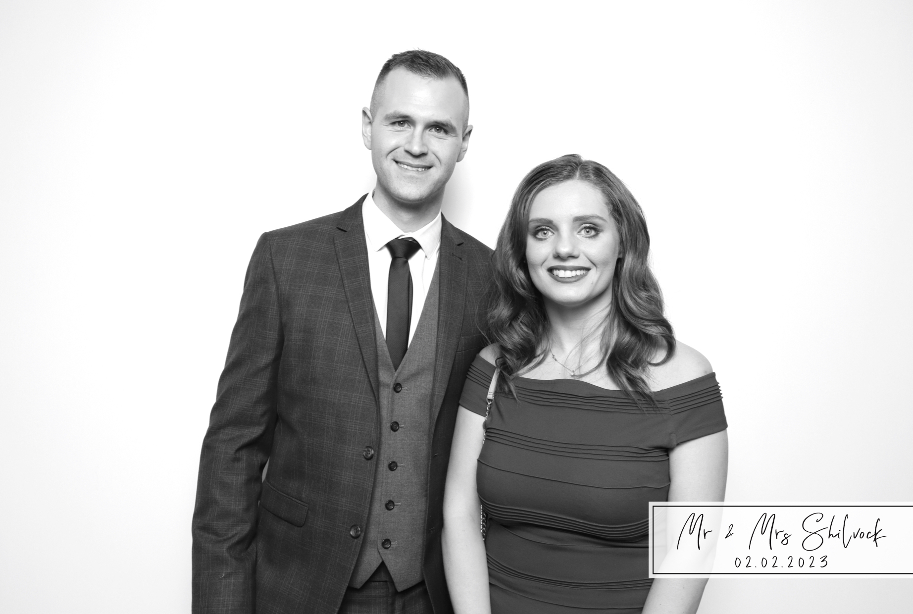 Victoria & Dan | View more photos from the event at images.mobile-photo-booth.com/u/MobilePhotoBoothUK/Victoria-Dan