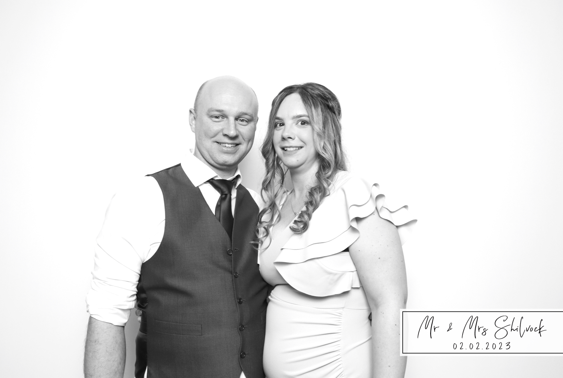 Victoria & Dan | View more photos from the event at images.mobile-photo-booth.com/u/MobilePhotoBoothUK/Victoria-Dan
