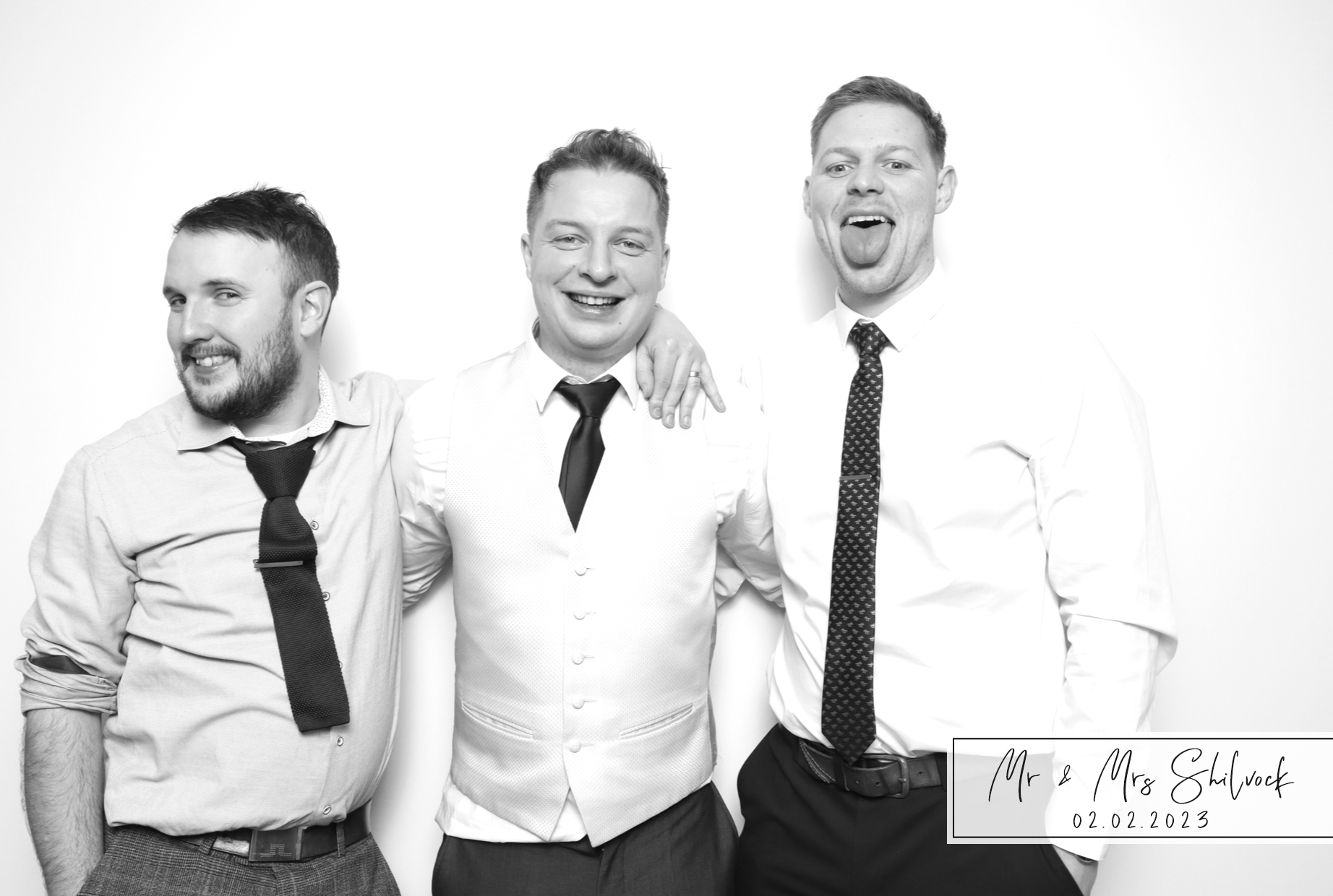 Victoria & Dan | View more photos from the event at images.mobile-photo-booth.com/u/MobilePhotoBoothUK/Victoria-Dan