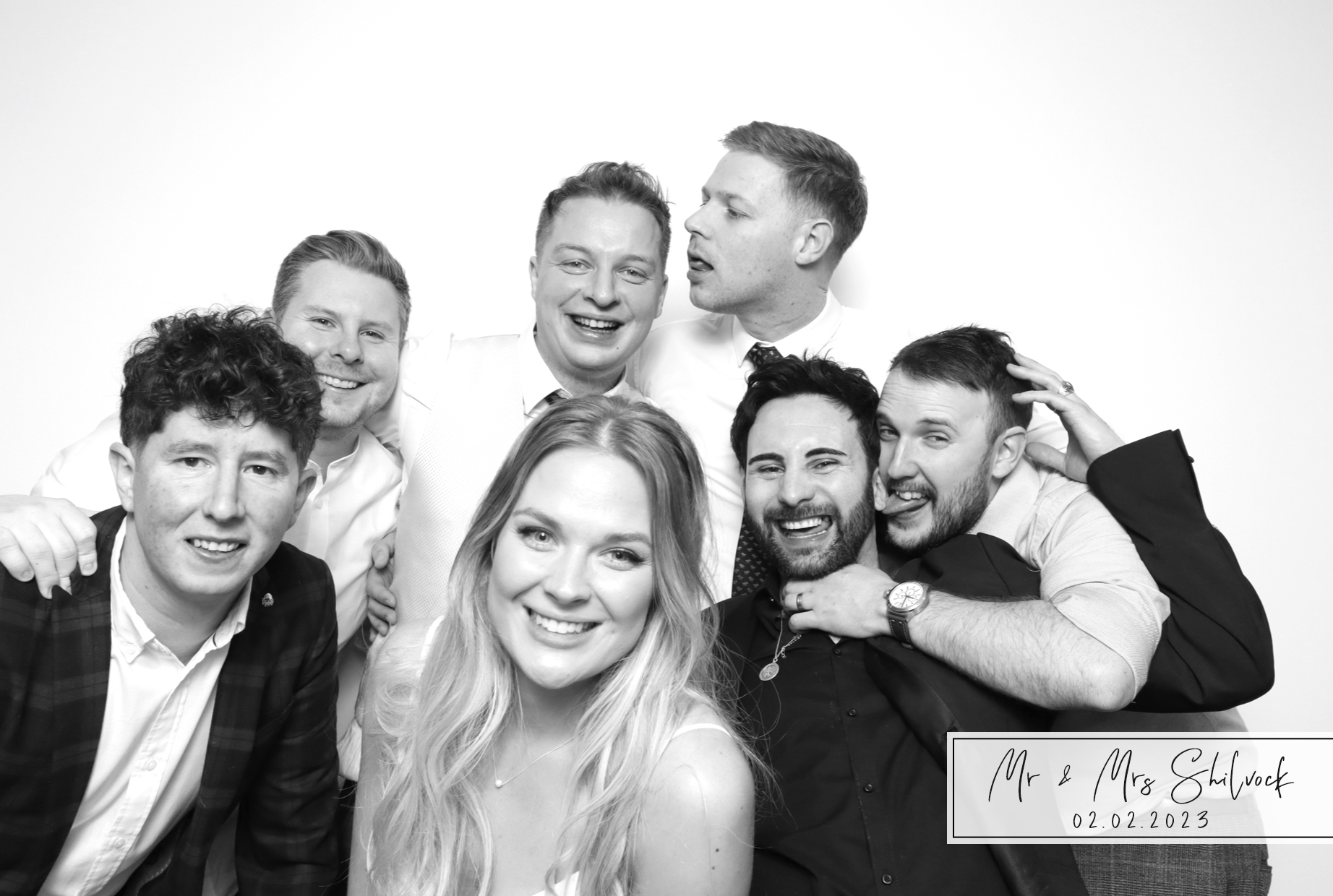 Victoria & Dan | View more photos from the event at images.mobile-photo-booth.com/u/MobilePhotoBoothUK/Victoria-Dan